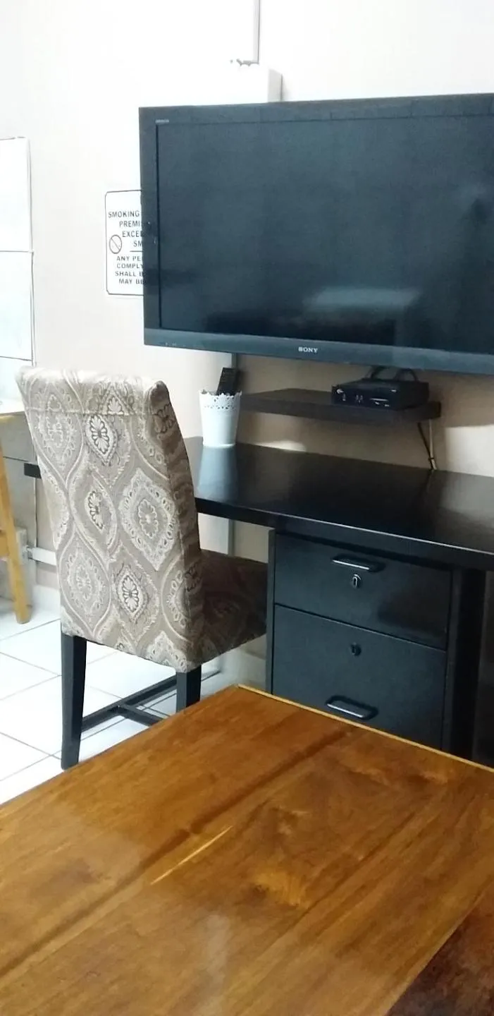 Seating area in Kwa-Dlamathe Guesthouse