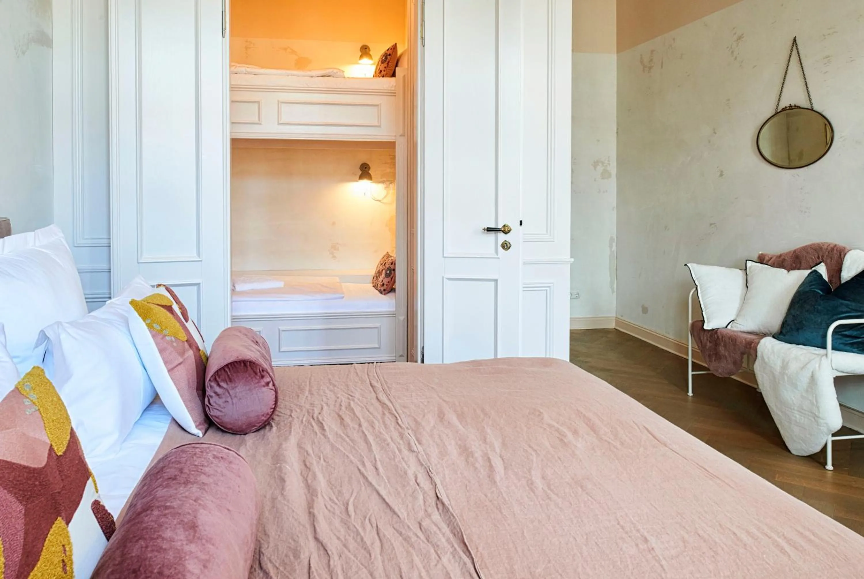 Bedroom, Bed in Cora Apartments