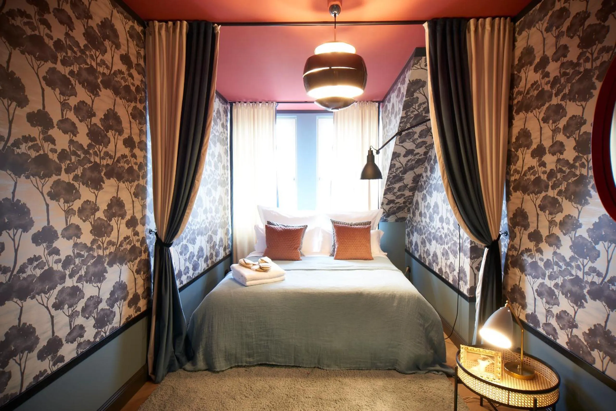 Bed in Cora Apartments