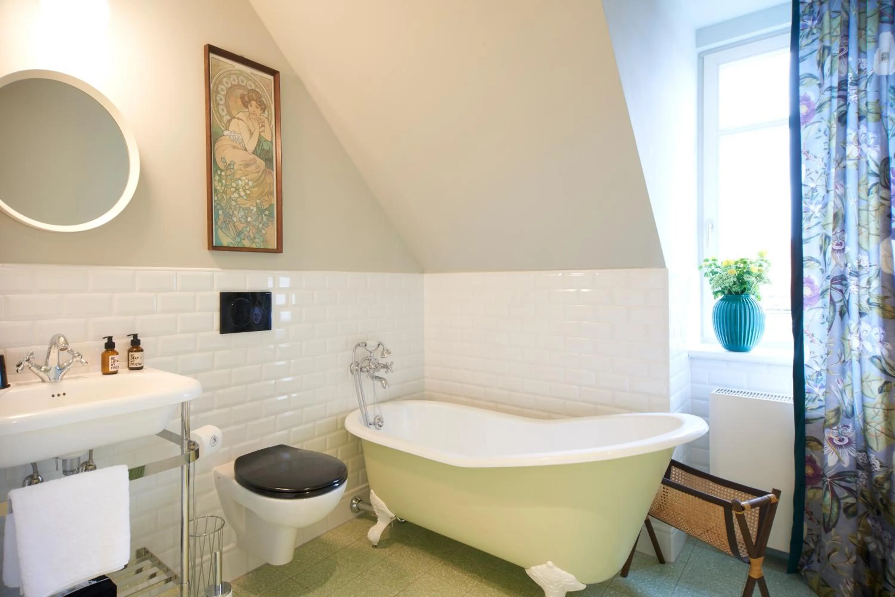 Bathroom in Cora Apartments