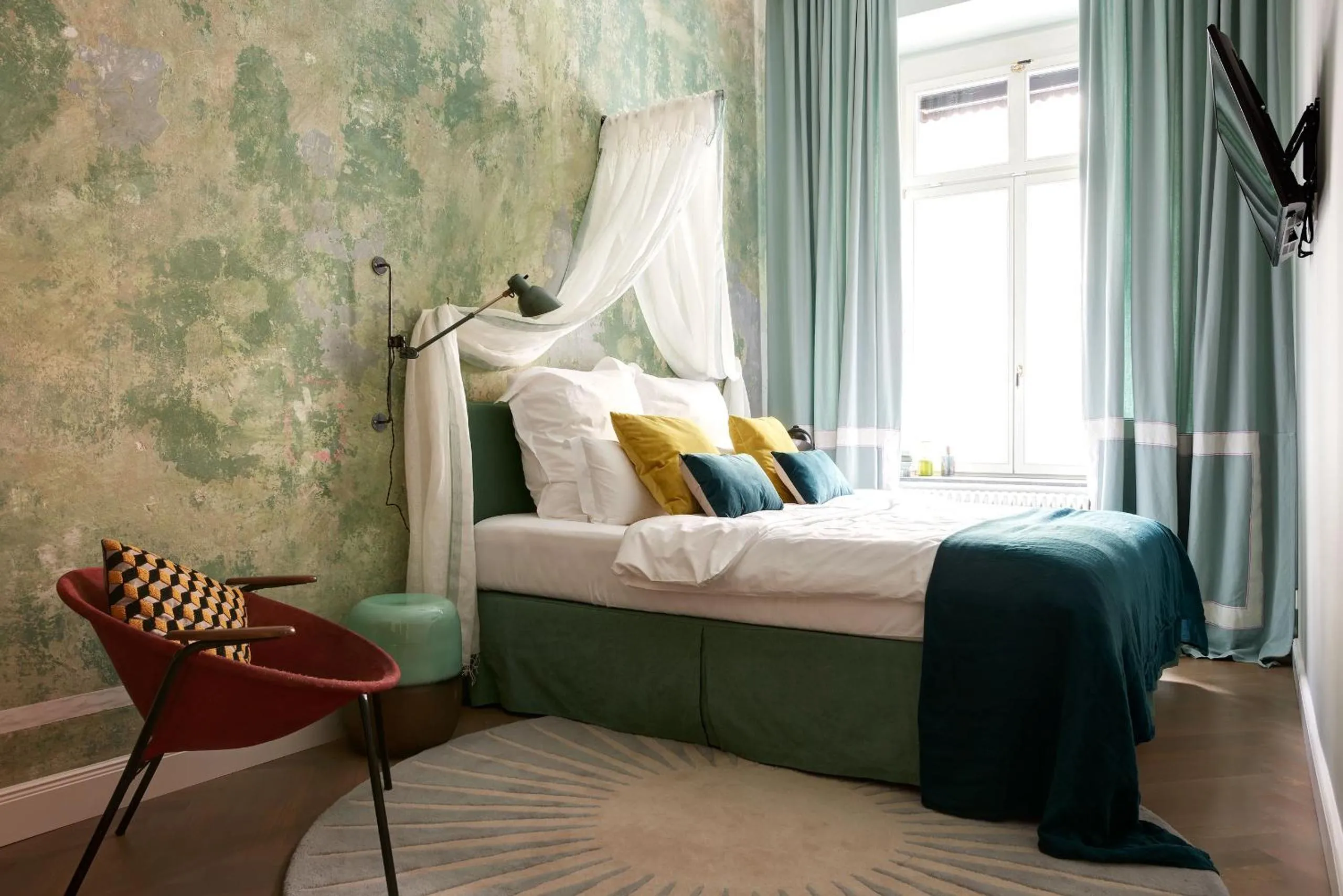 Bedroom, Bed in Cora Apartments