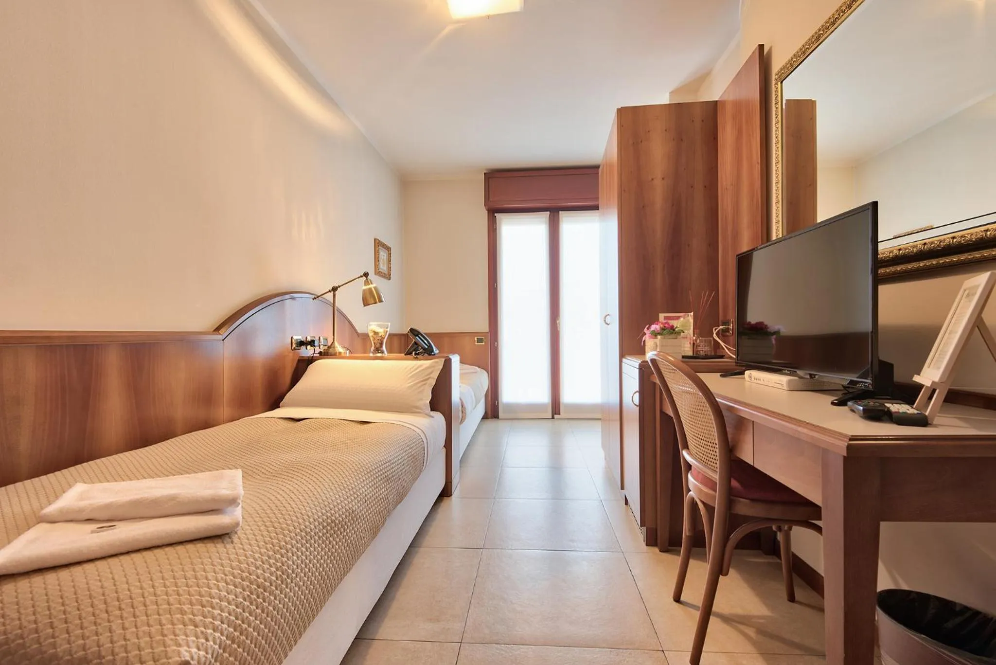 Photo of the whole room, Bed in Albergo Villa Priula