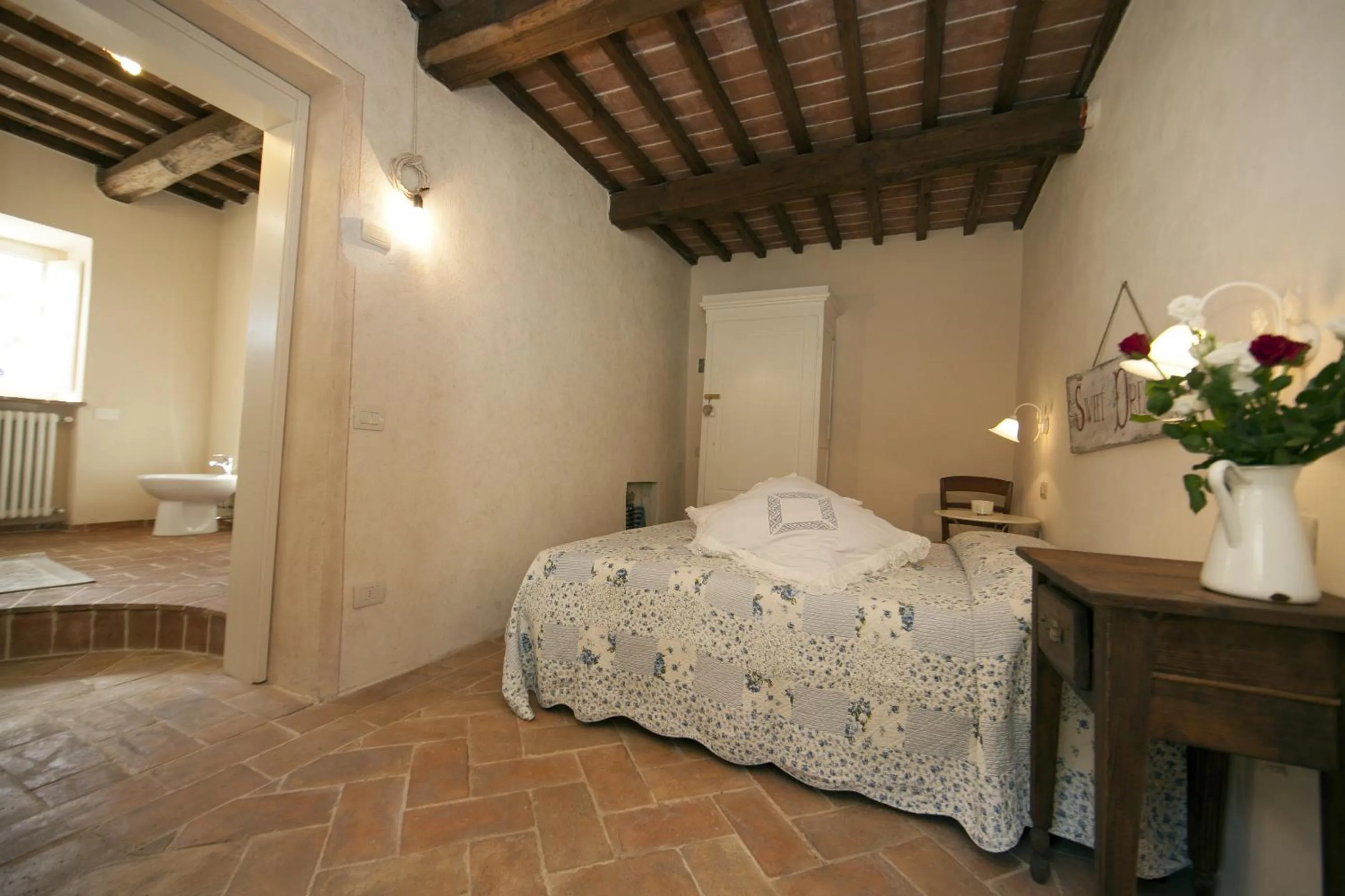 Photo of the whole room, Bed in Fonte di Zeno