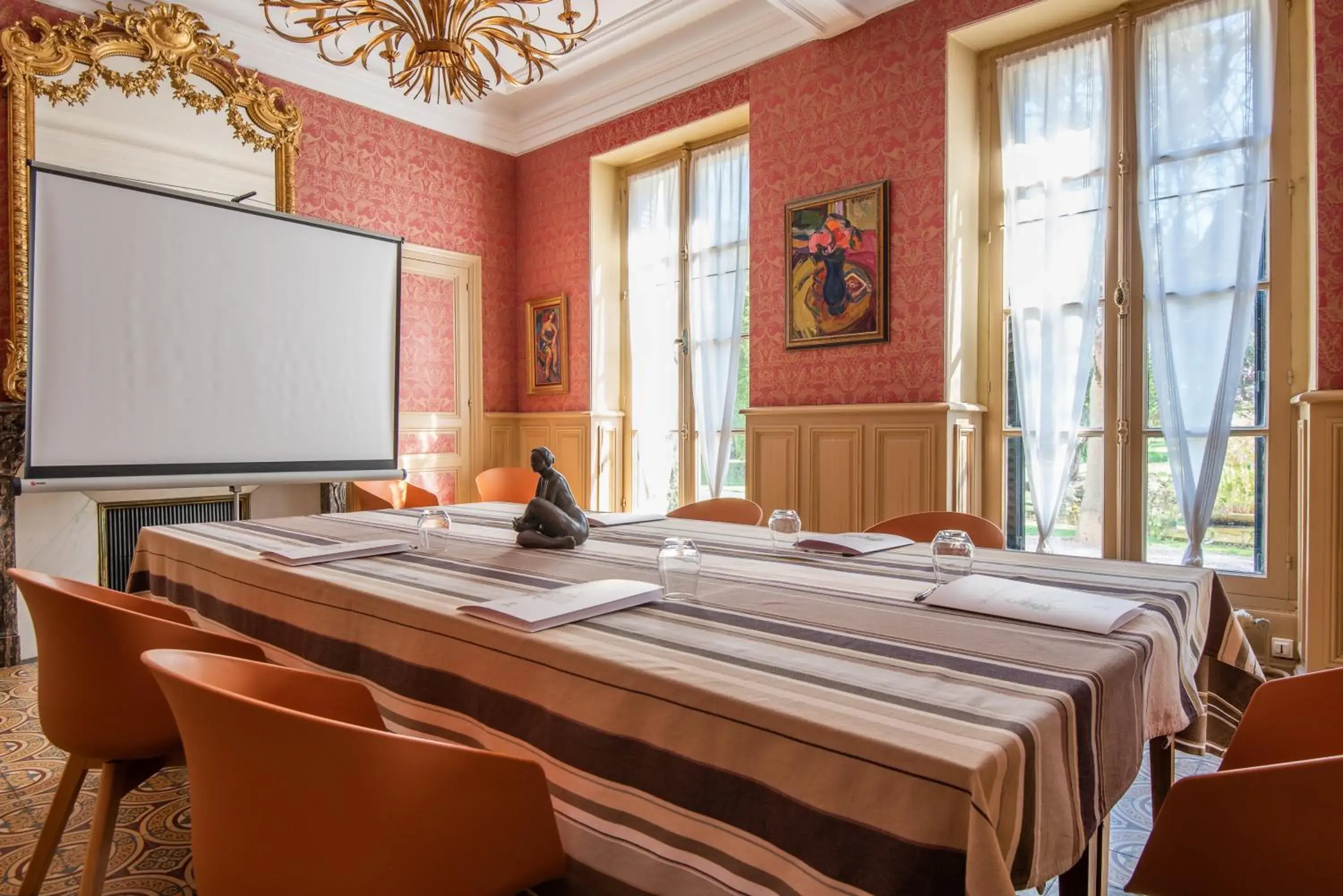 Meeting/conference room in Domaine d'Auriac - Relais & Châteaux