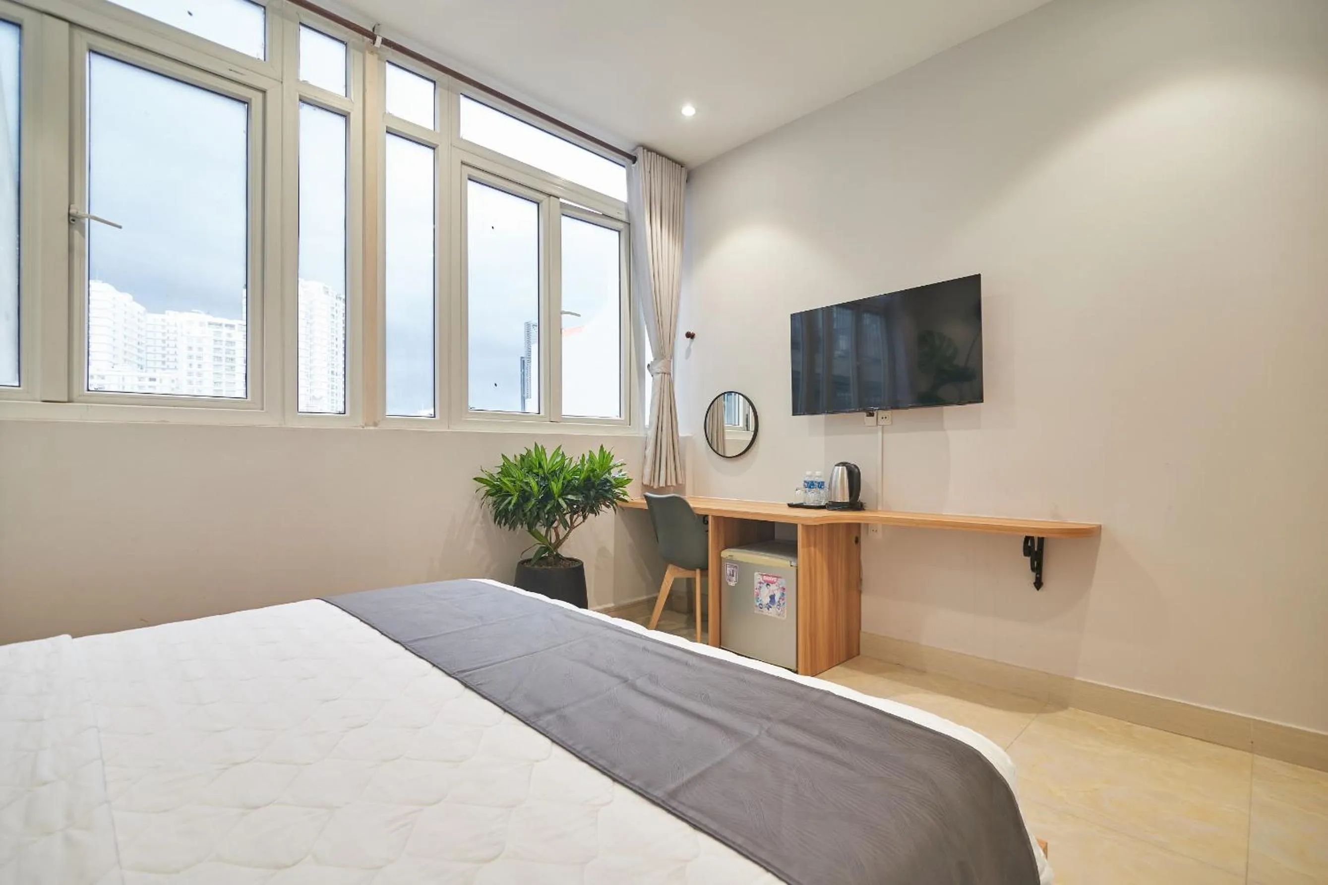 Bedroom, Bed in Bin Bin Hotel 2 - Near Him Lam D7