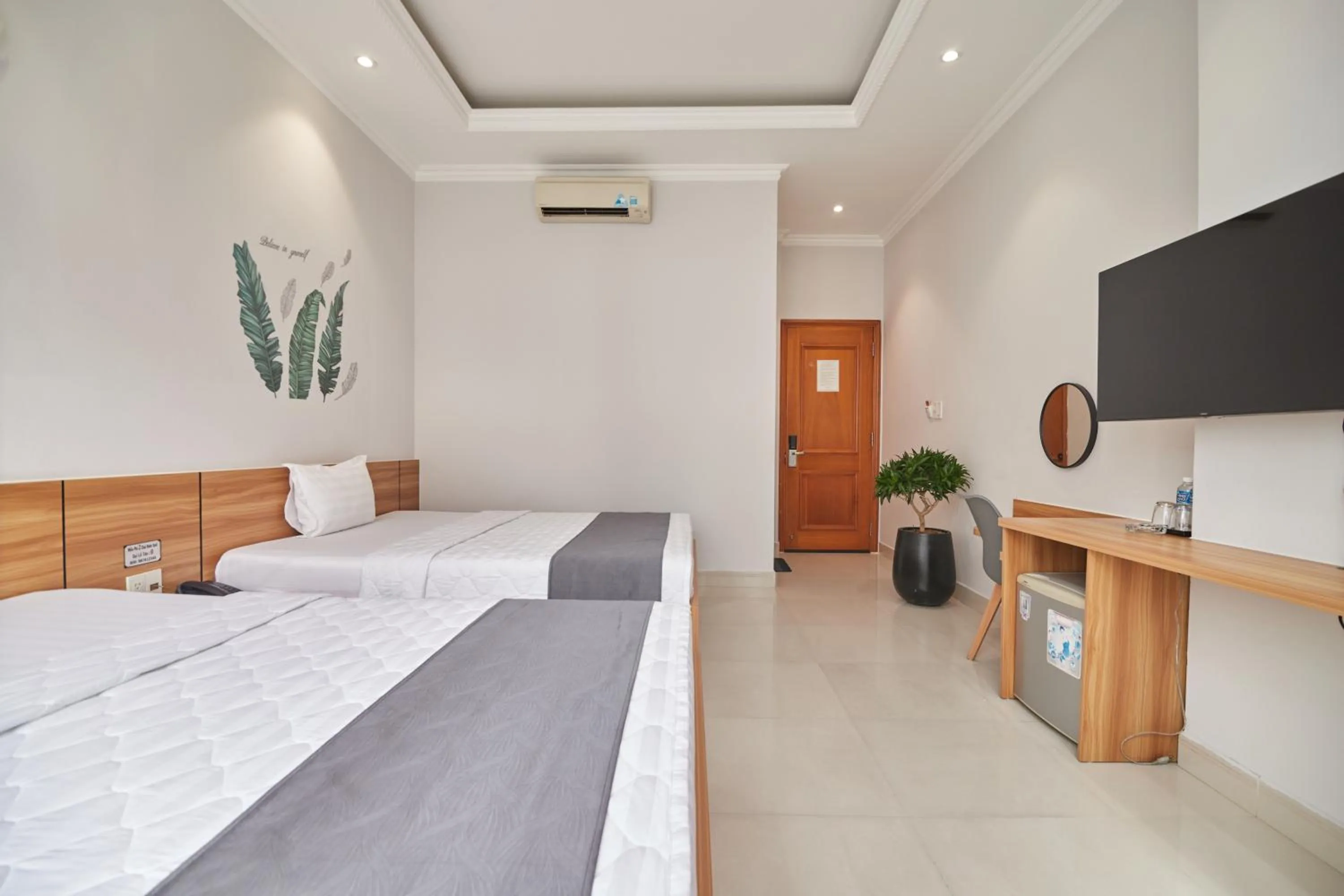 Bedroom, Bed in Bin Bin Hotel 2 - Near Him Lam D7