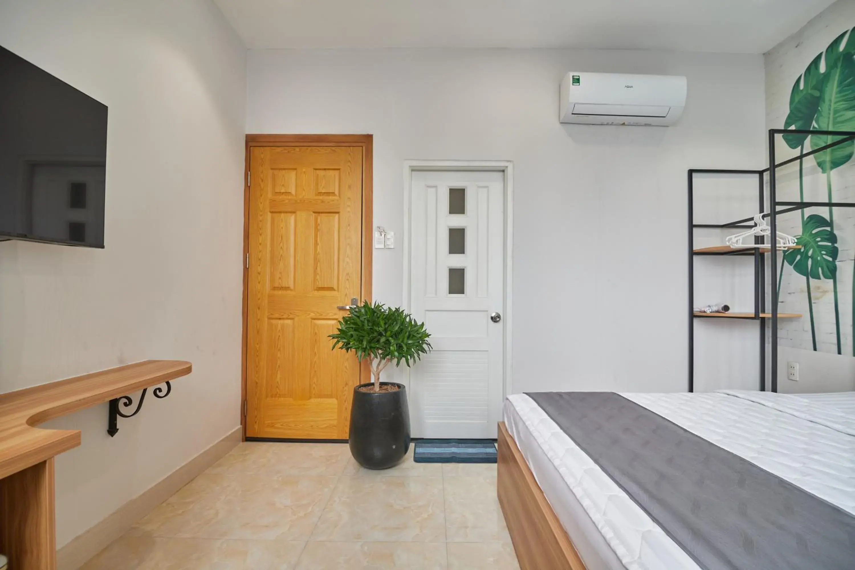 Bedroom, Bed in Bin Bin Hotel 2 - Near Him Lam D7 Bedroom, Bed in Bin Bin Hotel 2 - Near Him Lam D7