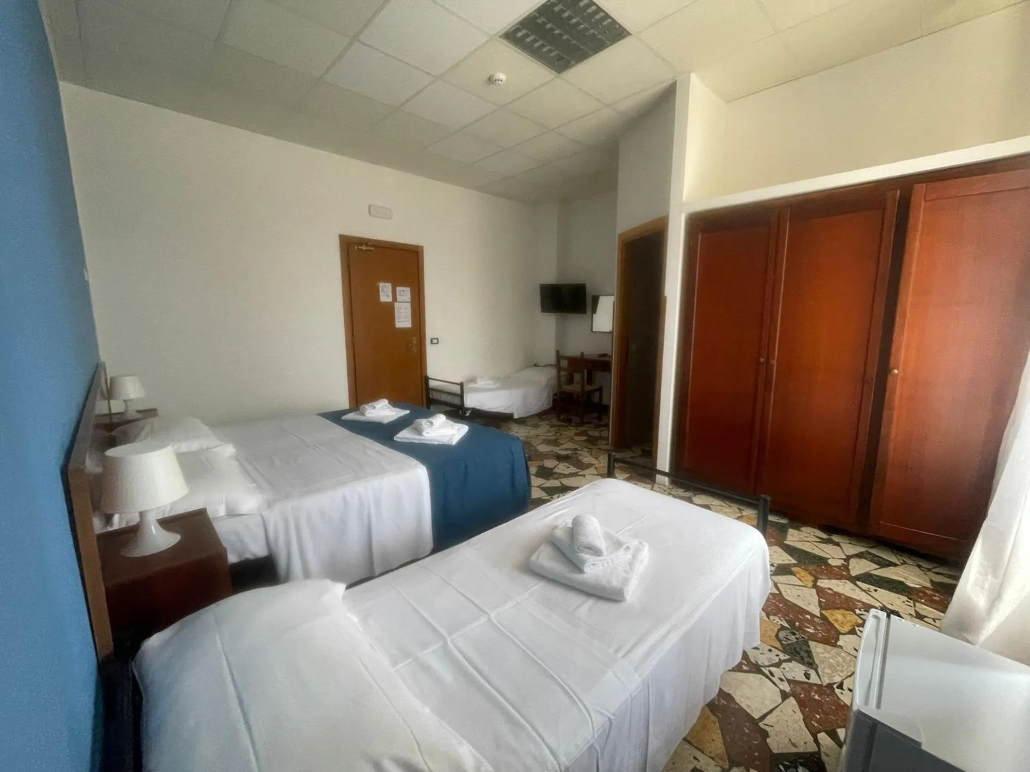 Bedroom, Bed in Hotel Mercede 2