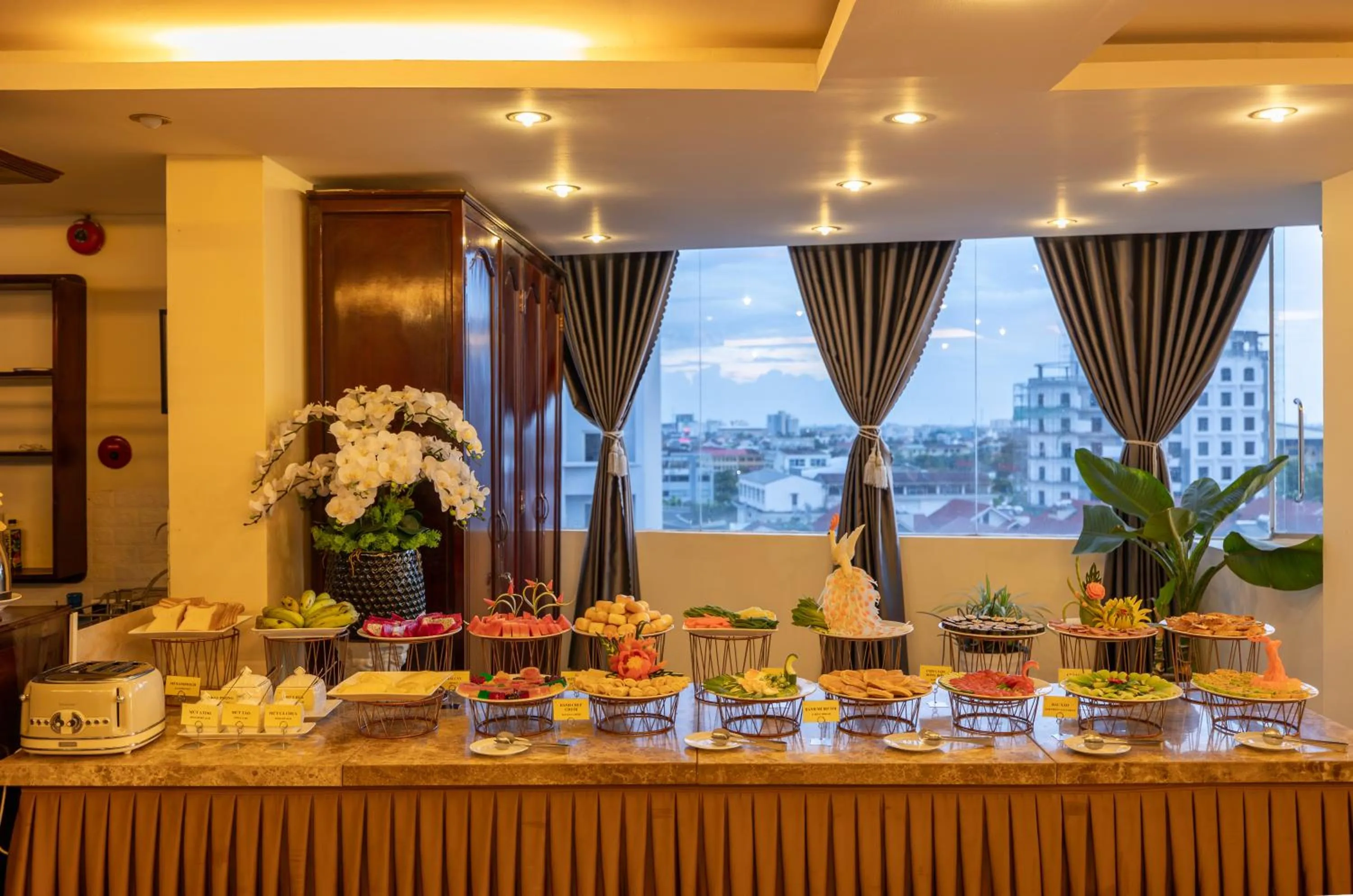 Restaurant/places to eat in Baly Hotel Hue