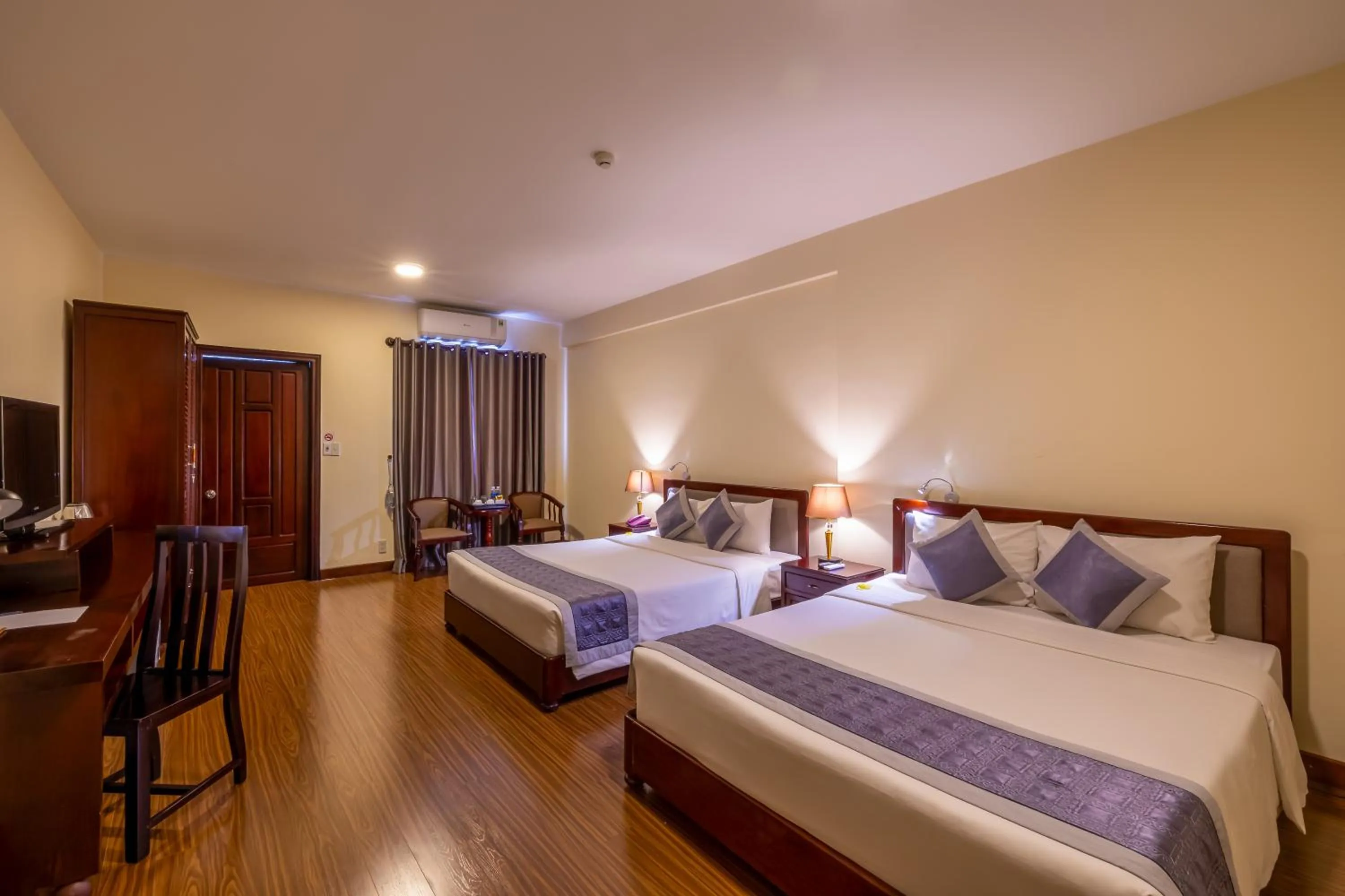 Bedroom, Bed in Baly Hotel Hue