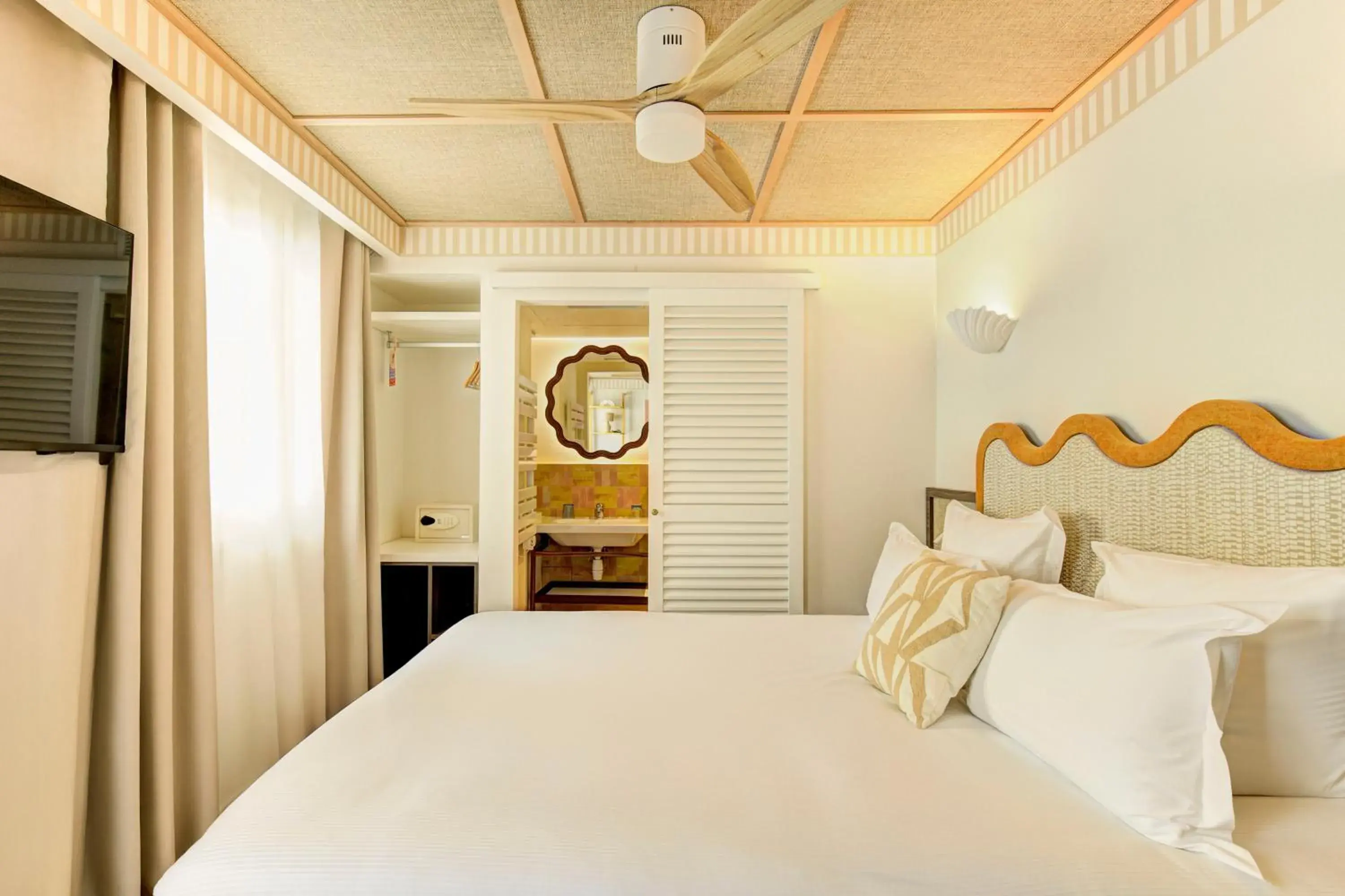 Mimosa Room - Standard Double in Hôtel Gabriel Mimosa Room - Standard Double in Hôtel Gabriel