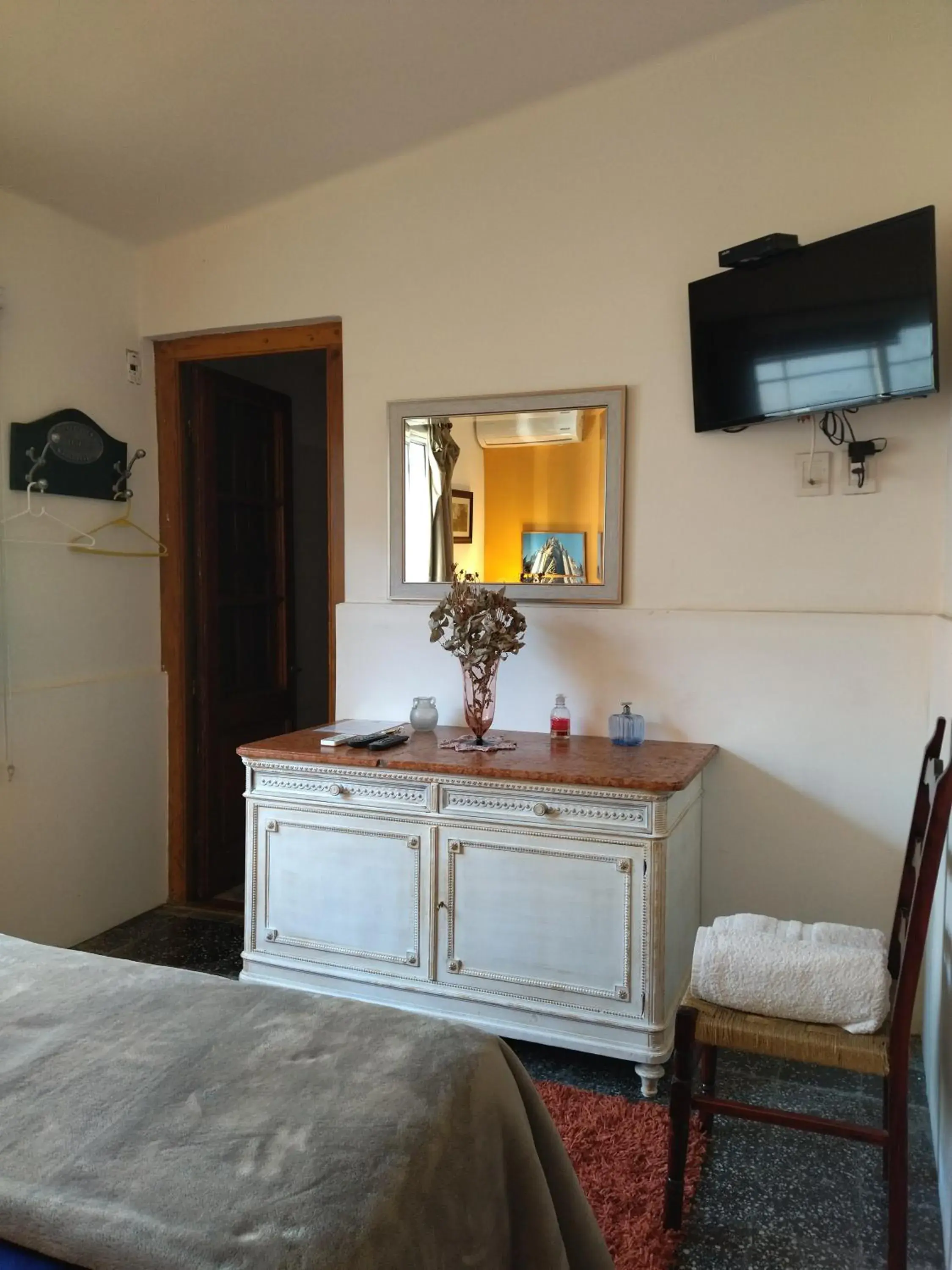 Double or Twin Room in Cane B&B Double or Twin Room in Cane B&B