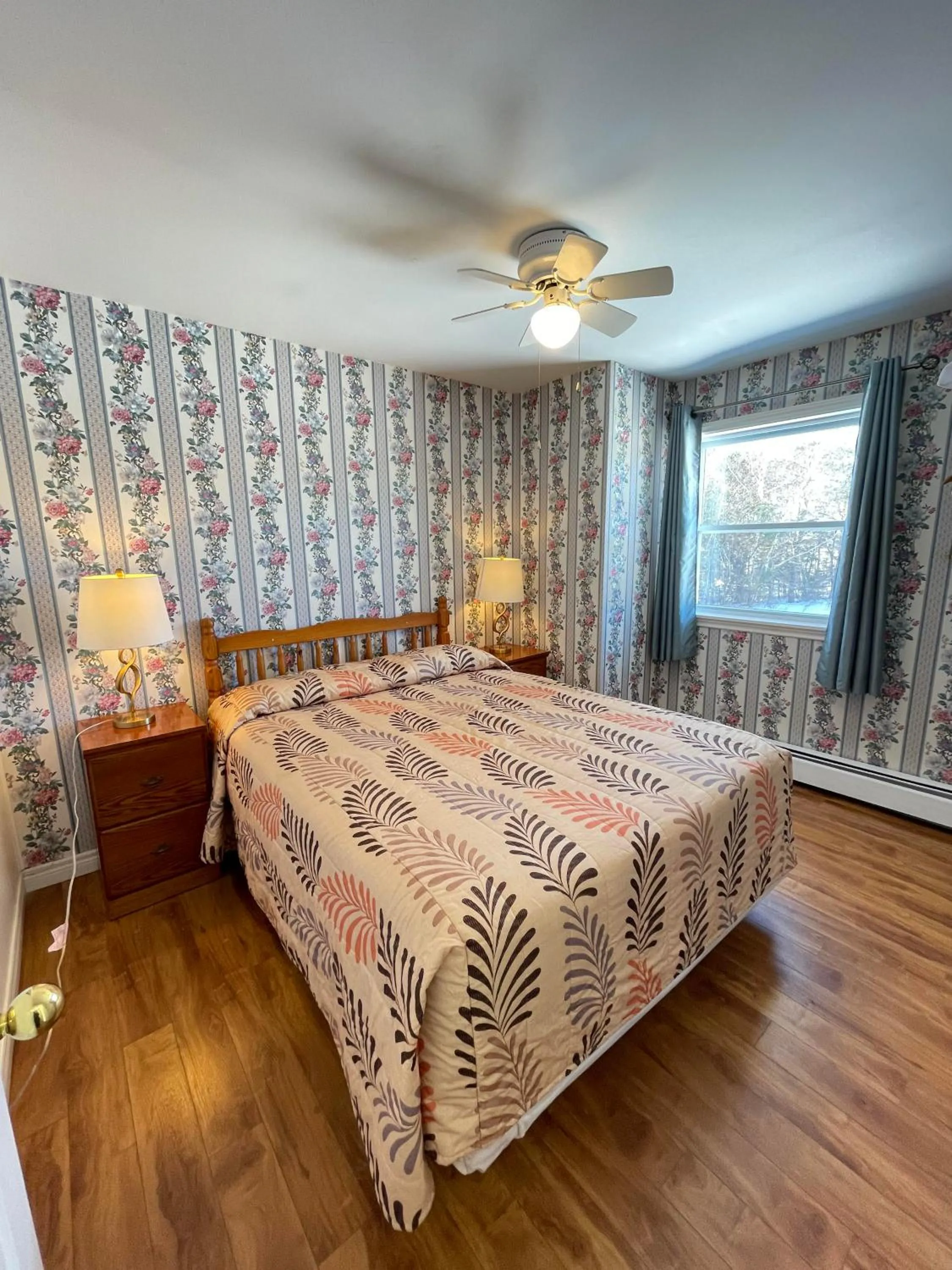 TV and multimedia, Bed in Fair Isle Motel