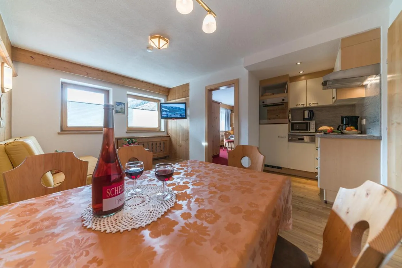 Dining area in Appartement Rosengarten