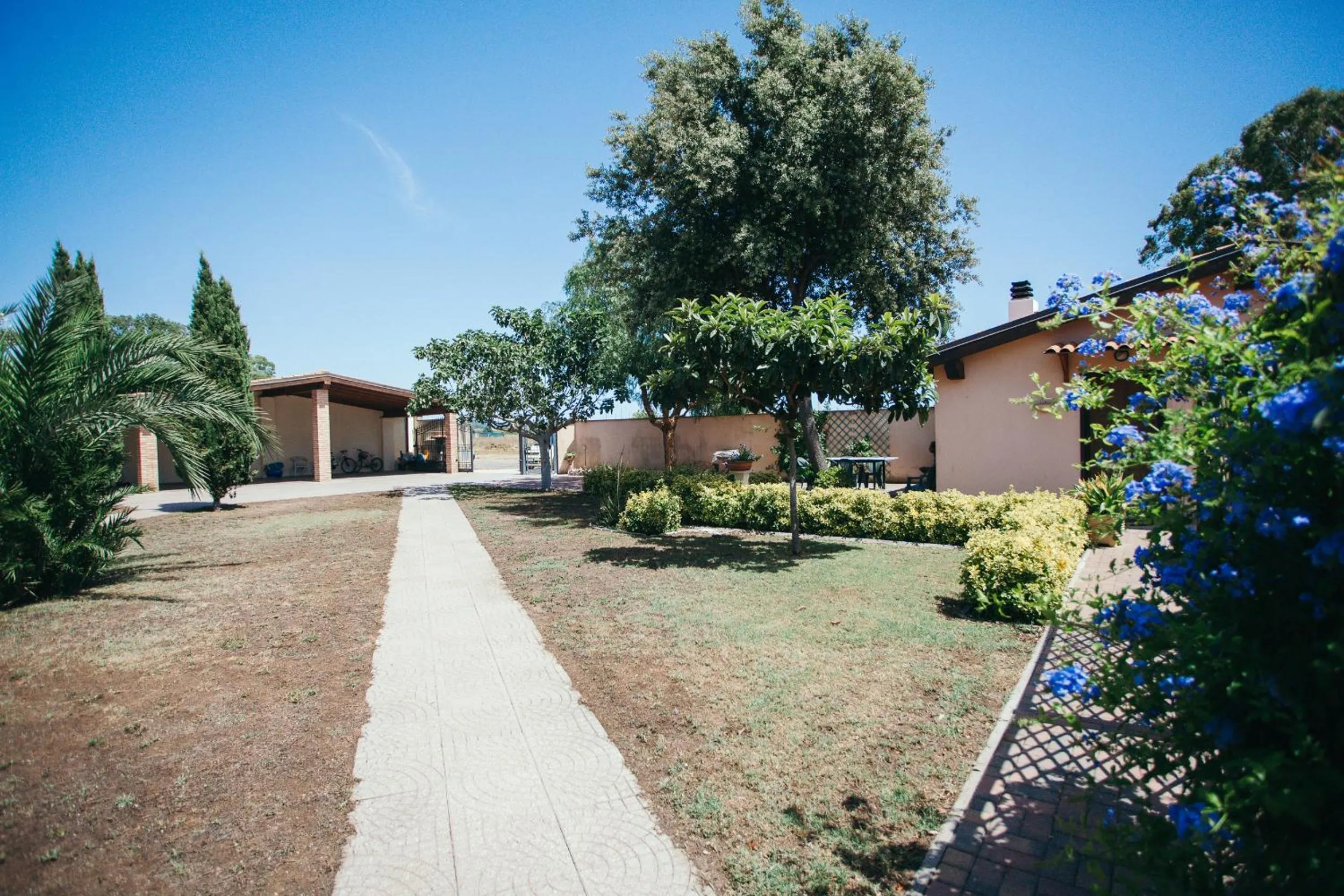 Domus Leonardo-Private Free Parking