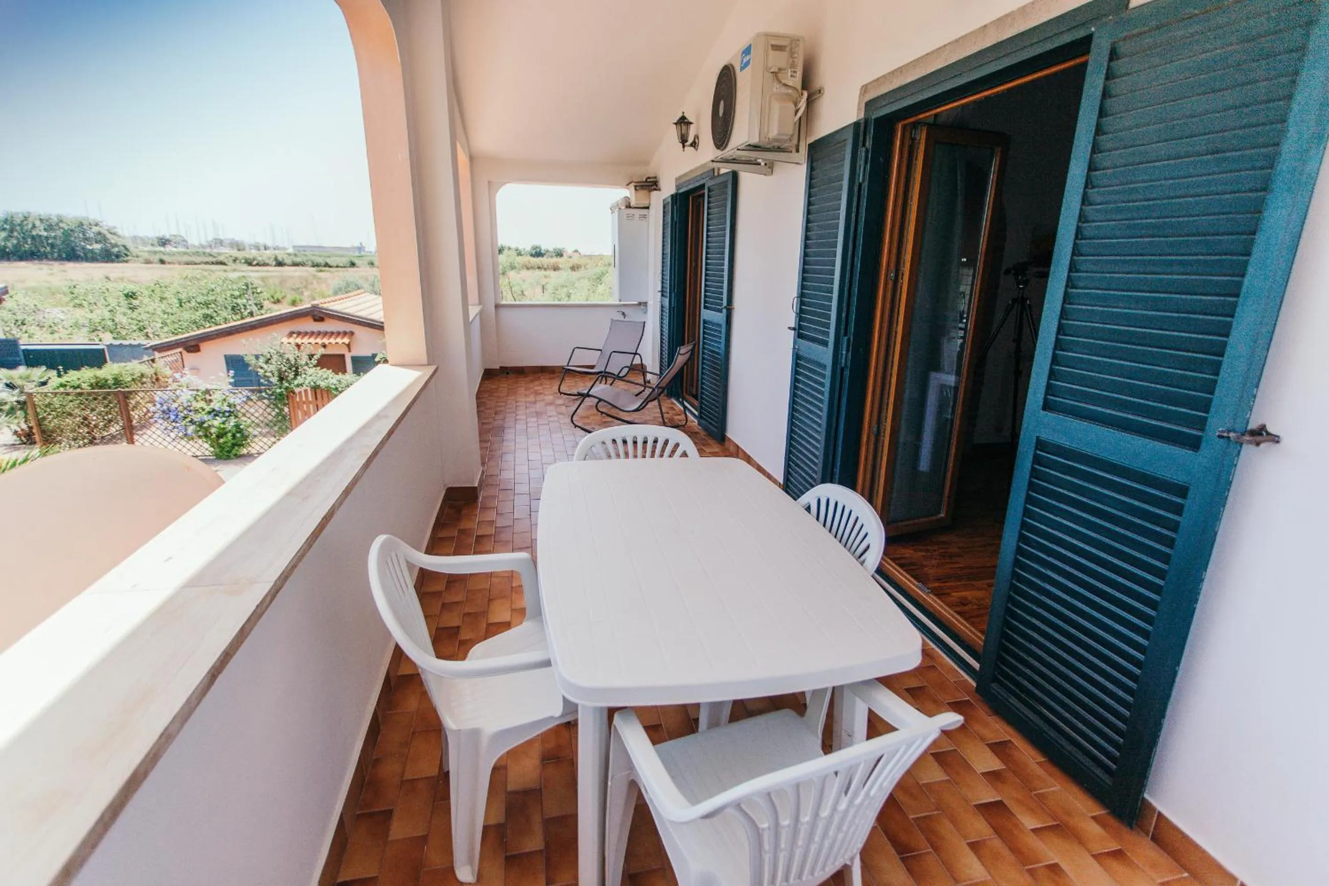Balcony/Terrace in Domus Leonardo-Private Free Parking