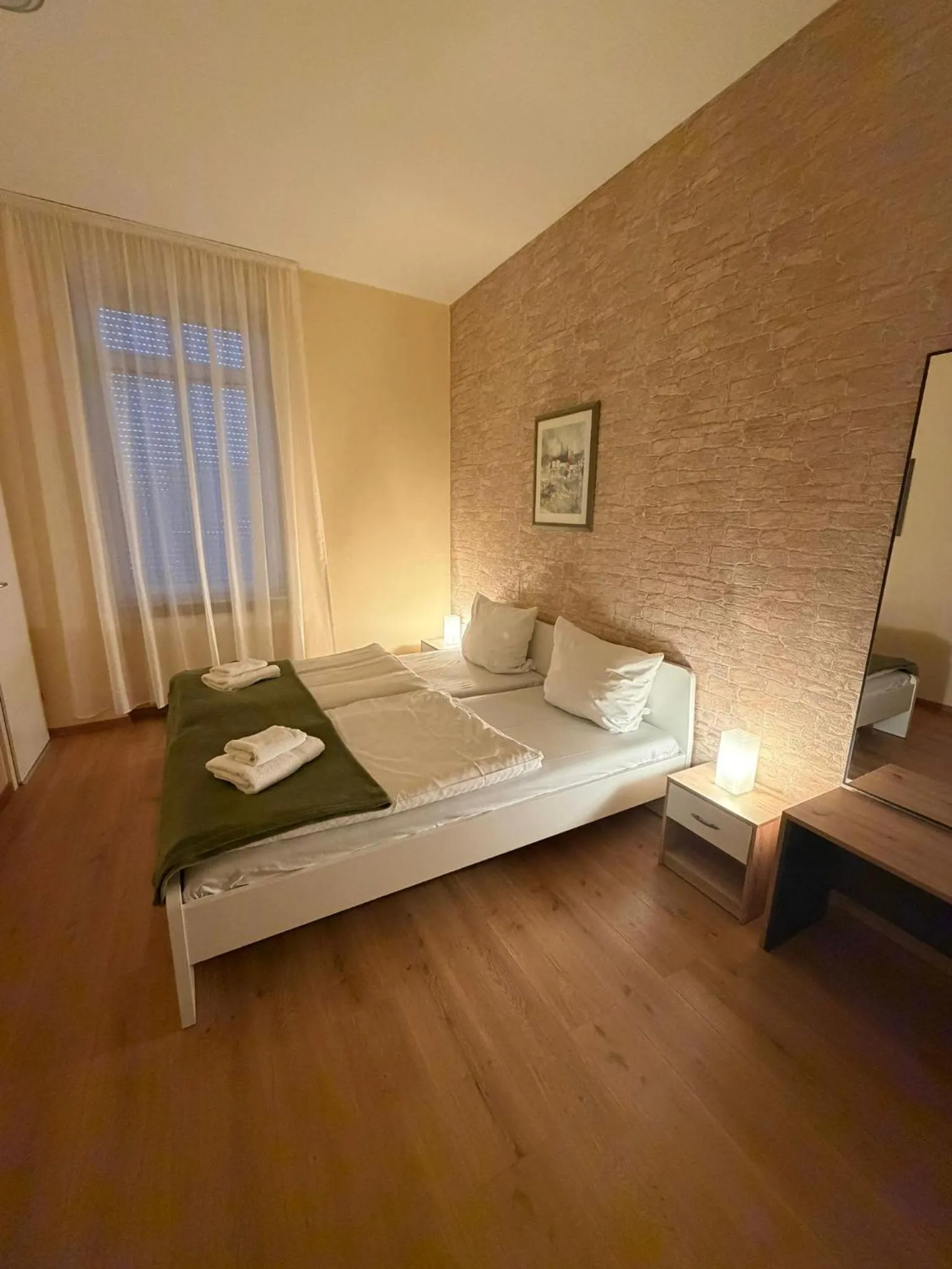 Bed in Hotel Deutscher Hof