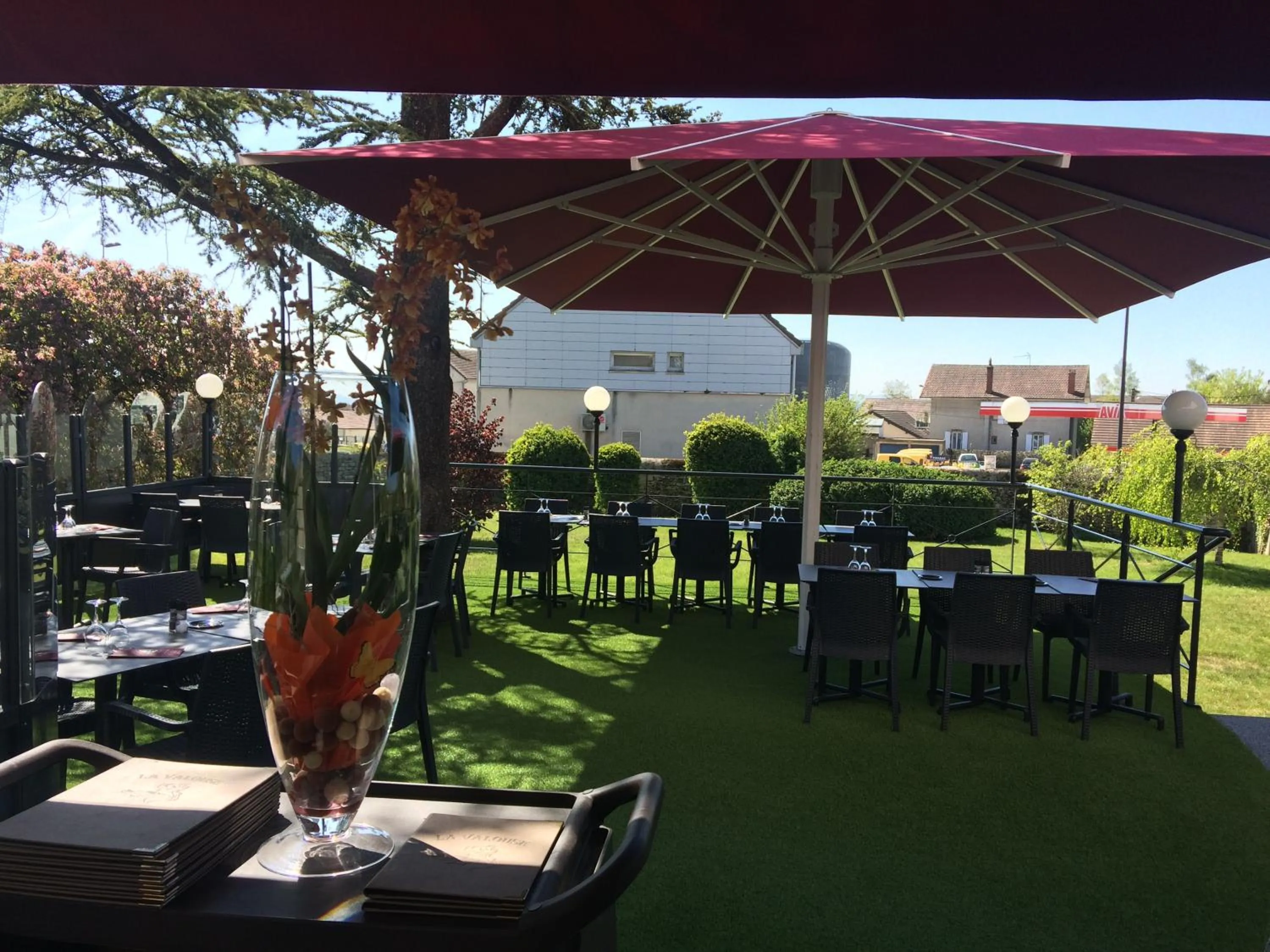 Balcony/Terrace in Hôtel Le Vouglans - Restaurant La Valouse