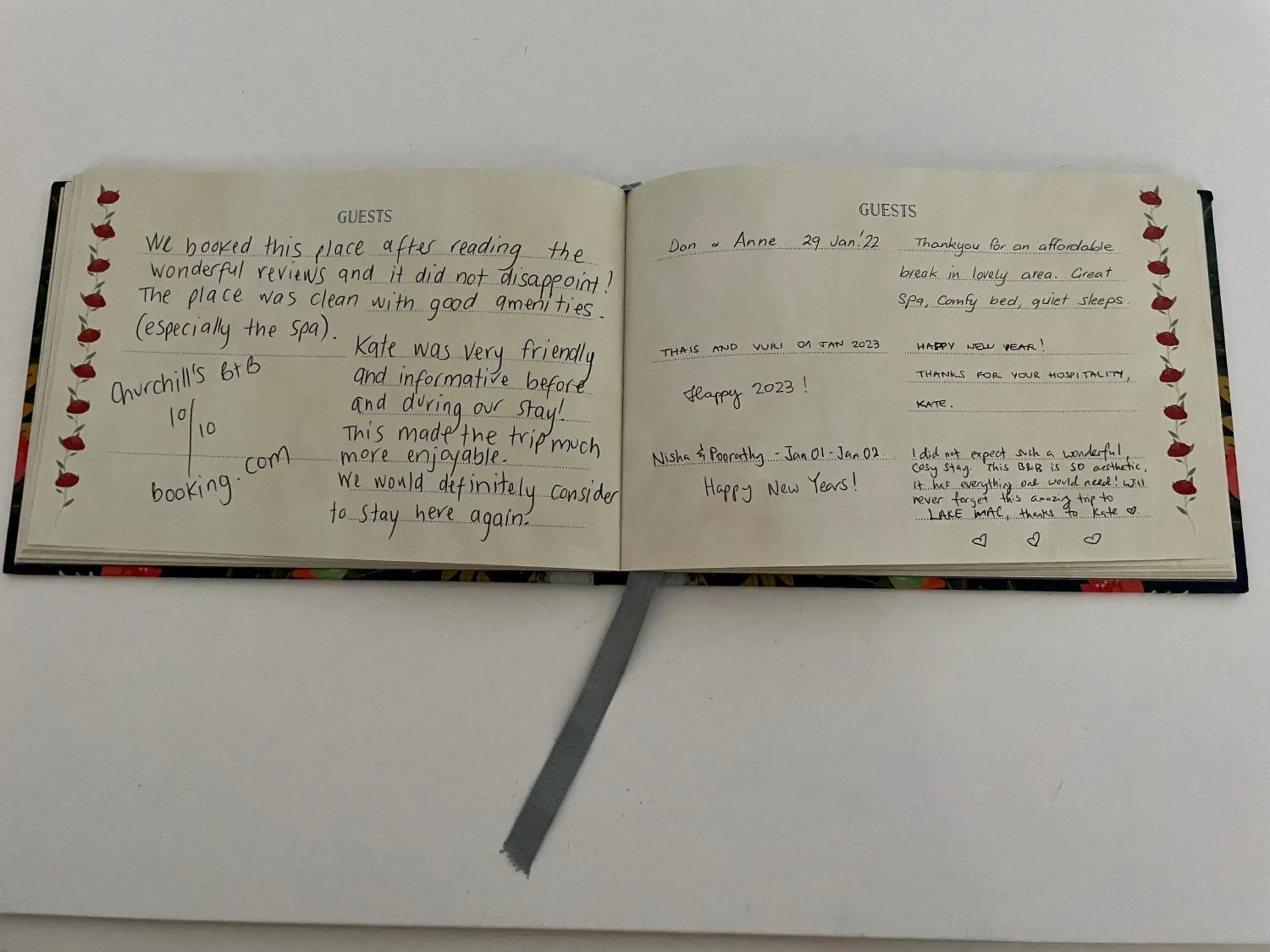 Churchill's B&B twin spa getaway Studio