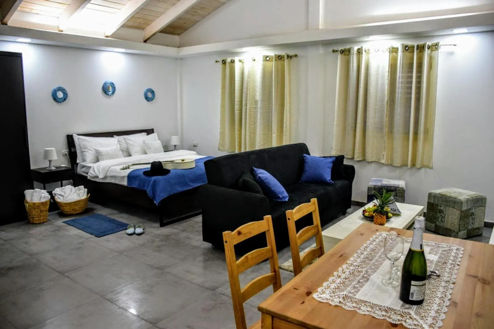 Living room, Bed in Mol Hahr