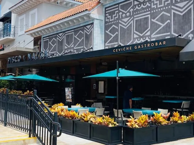 Restaurant/places to eat in The Palms Inn & Suites Miami, Kendall, FL