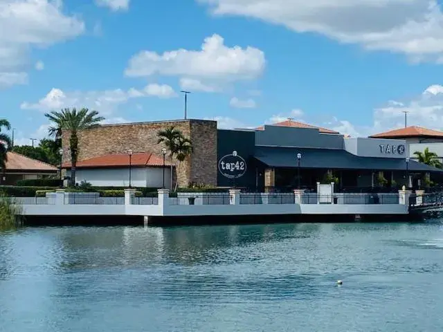 Lake view in The Palms Inn & Suites Miami, Kendall, FL Lake view in The Palms Inn & Suites Miami, Kendall, FL