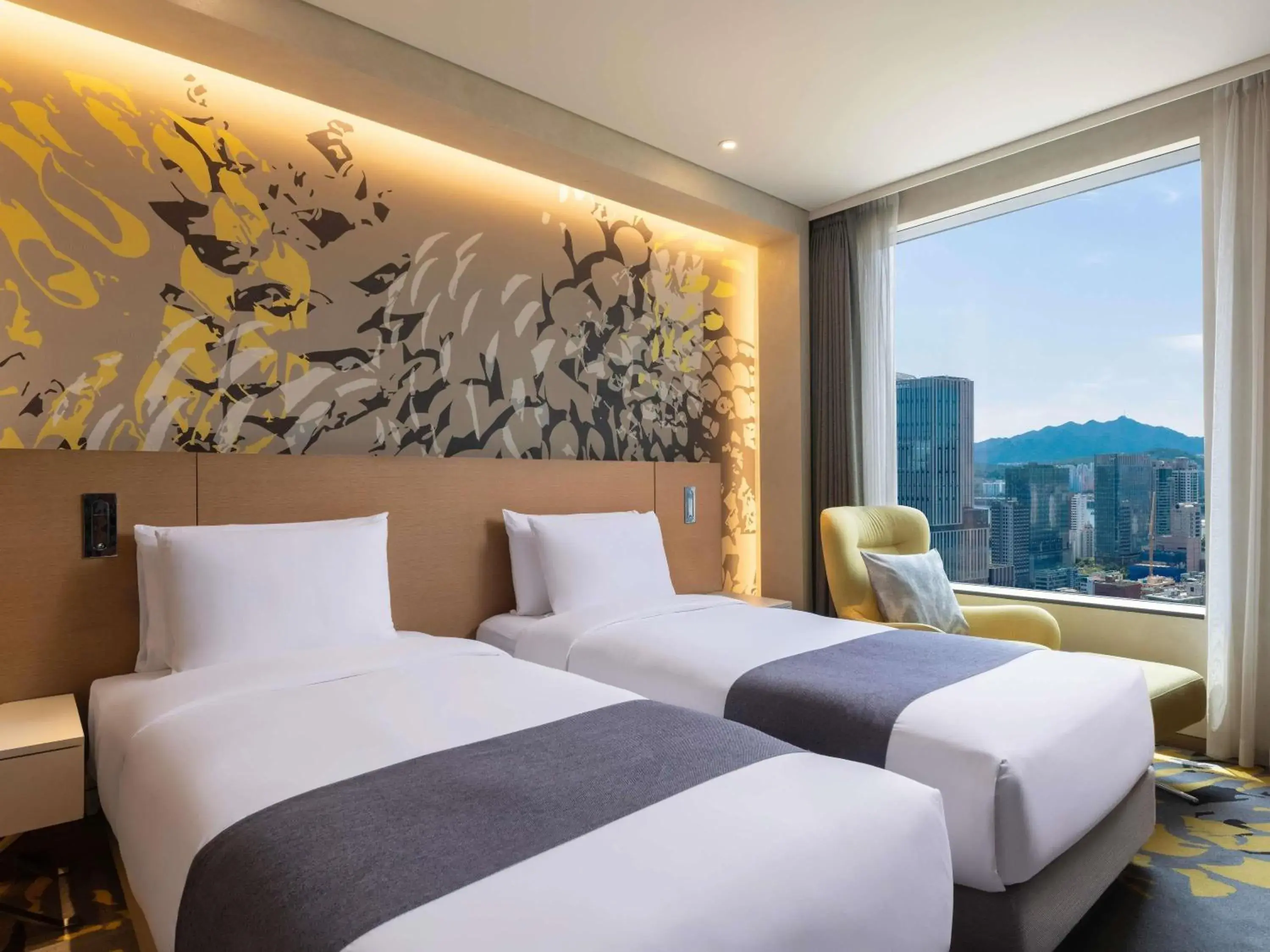 Deluxe Suite with Two Single Beds in Novotel Suites Ambassador Seoul Yongsan Deluxe Suite with Two Single Beds in Novotel Suites Ambassador Seoul Yongsan