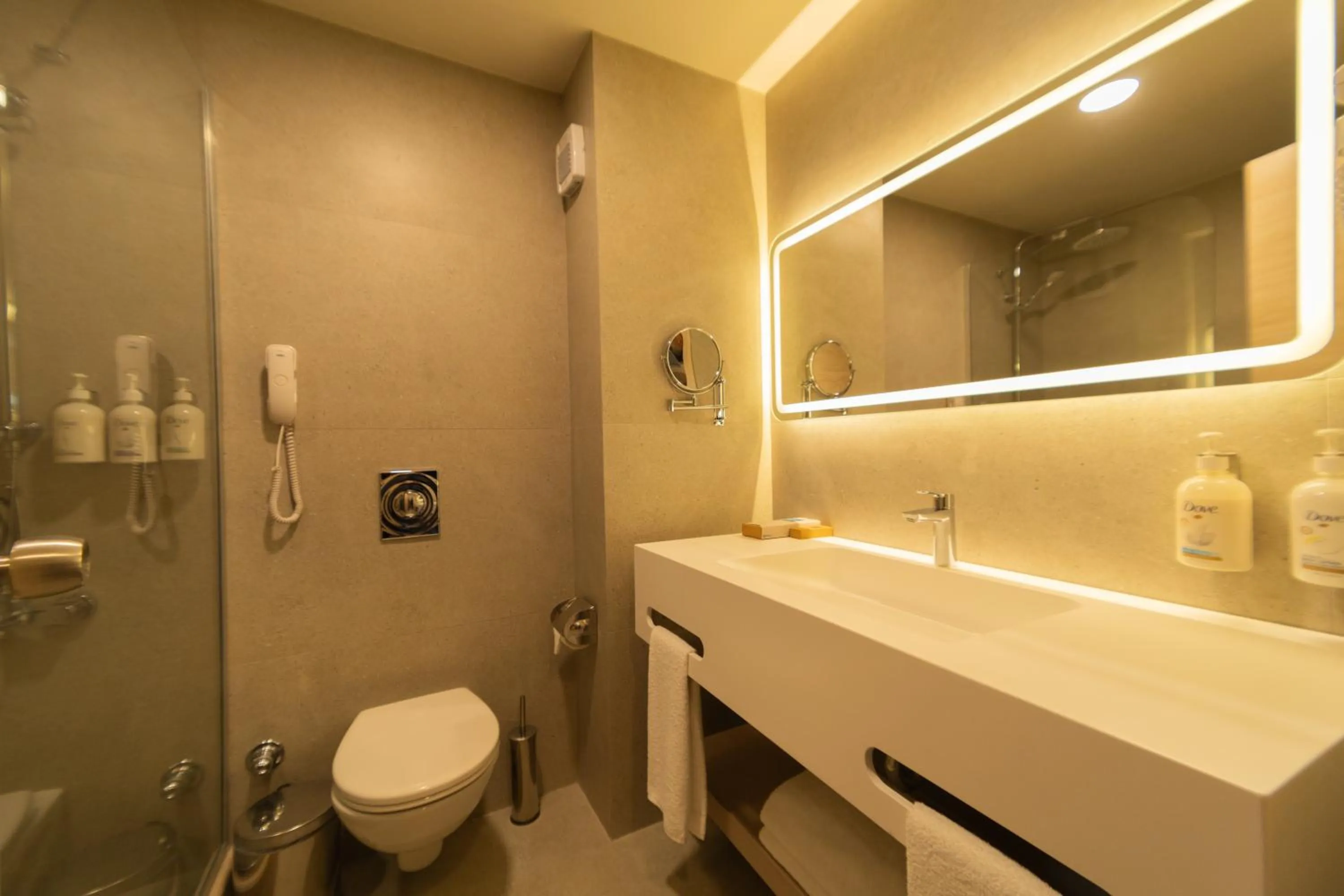 Bathroom in La Blanche Resort & Spa