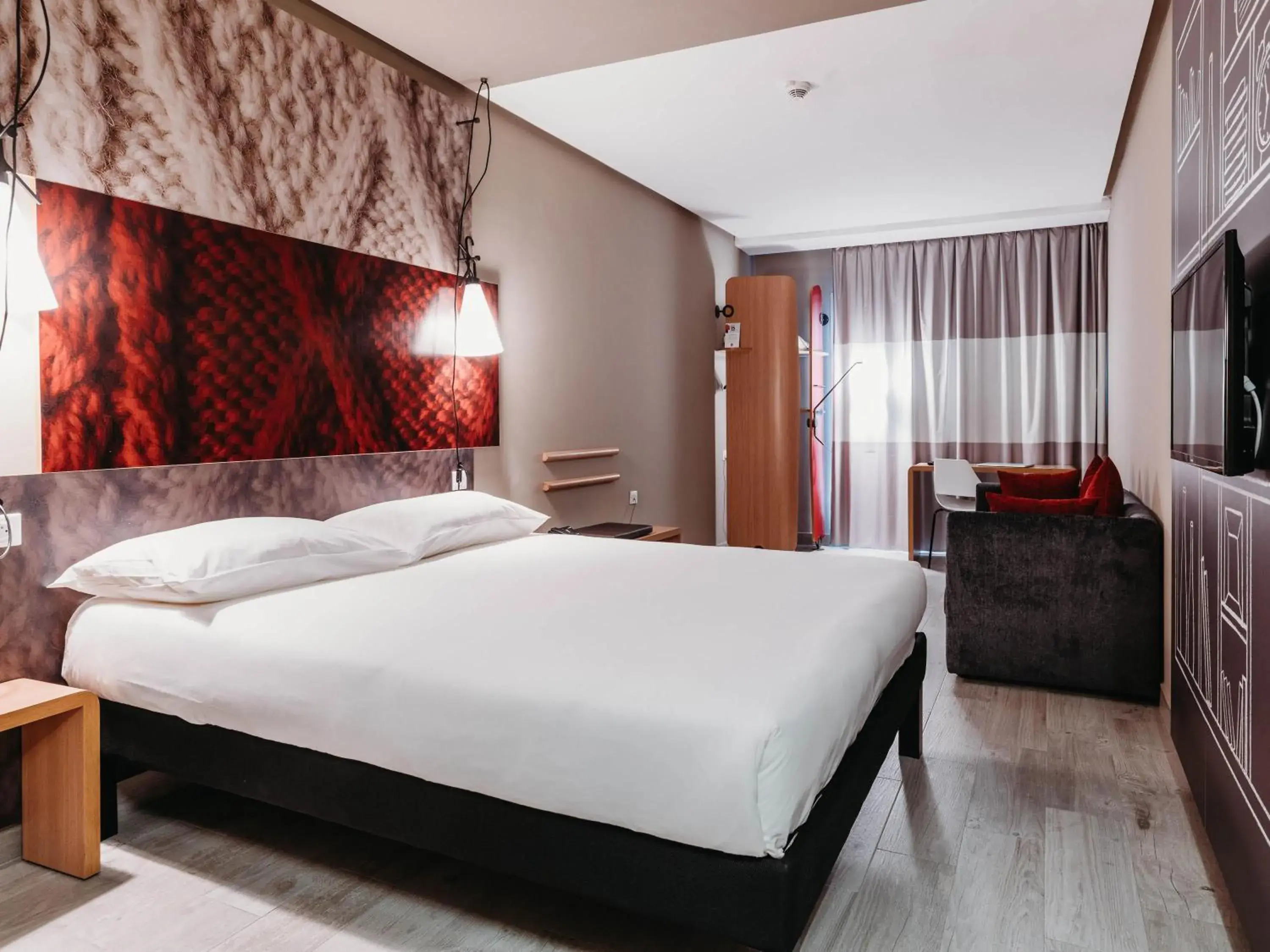 Bedroom, Bed in Ibis Mohammedia Bedroom, Bed in Ibis Mohammedia