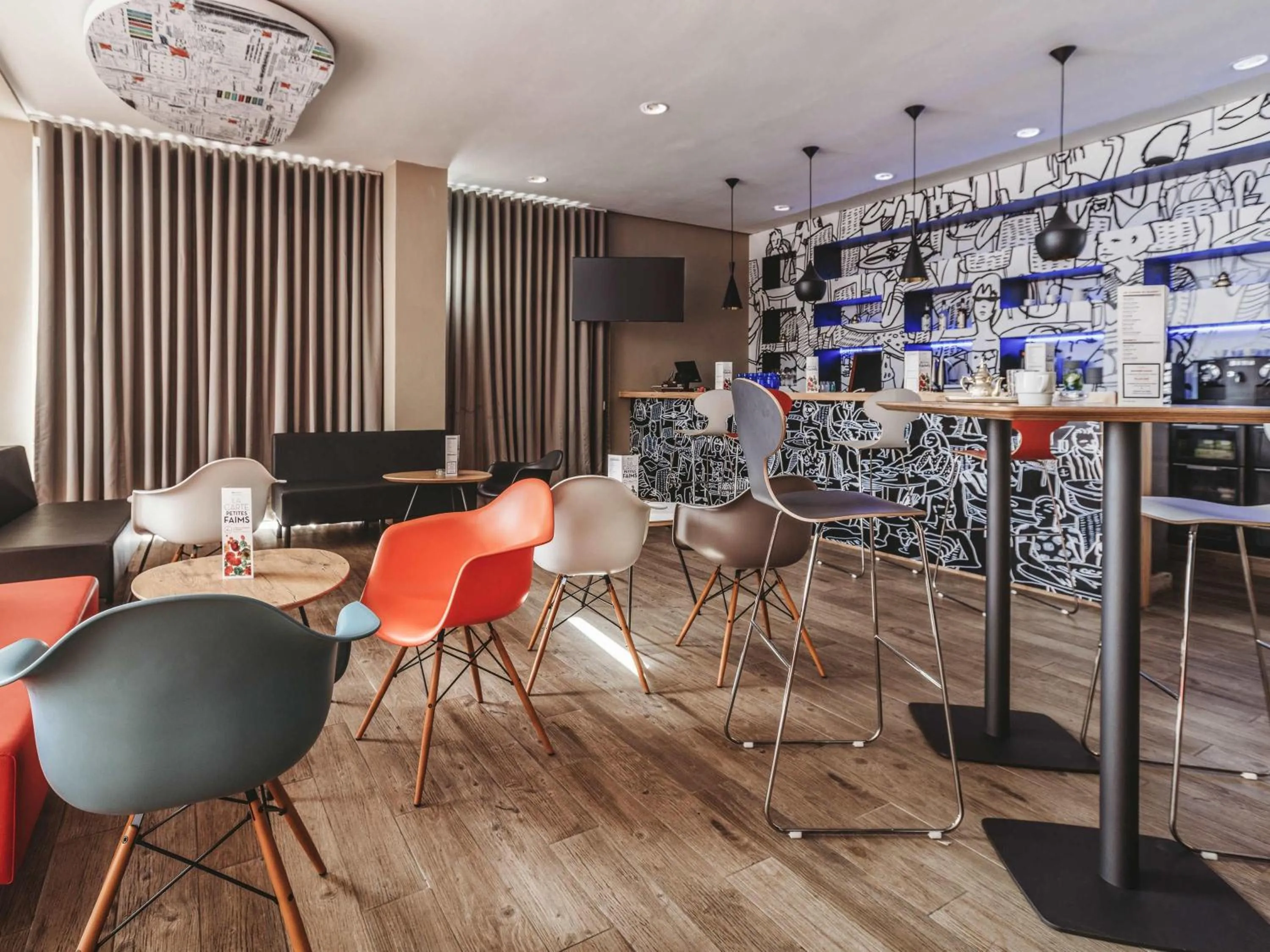 Restaurant/places to eat in Ibis Mohammedia