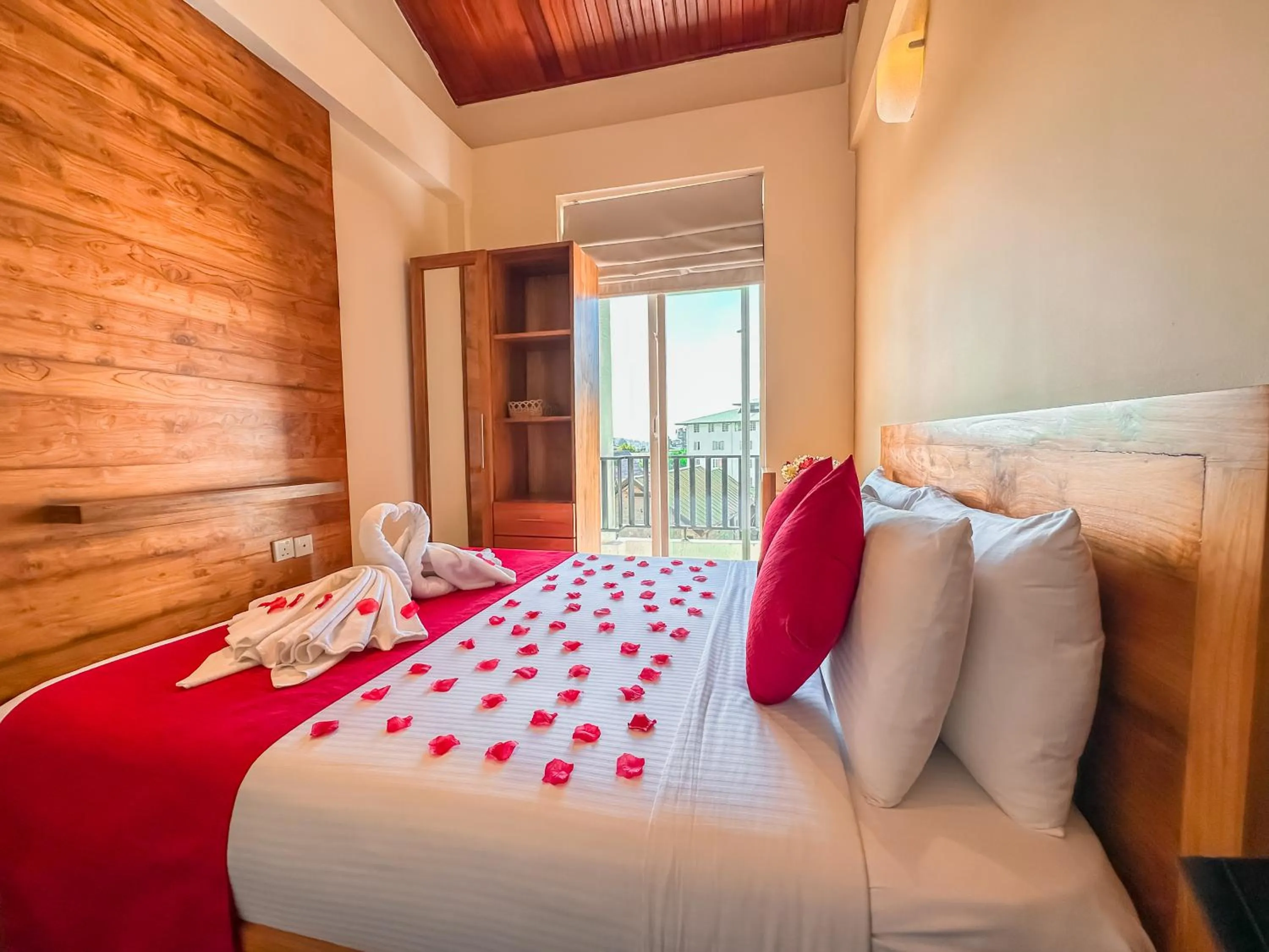 Bedroom, Bed in Emirates Luxury Apartments (Glen Fall Residencies)