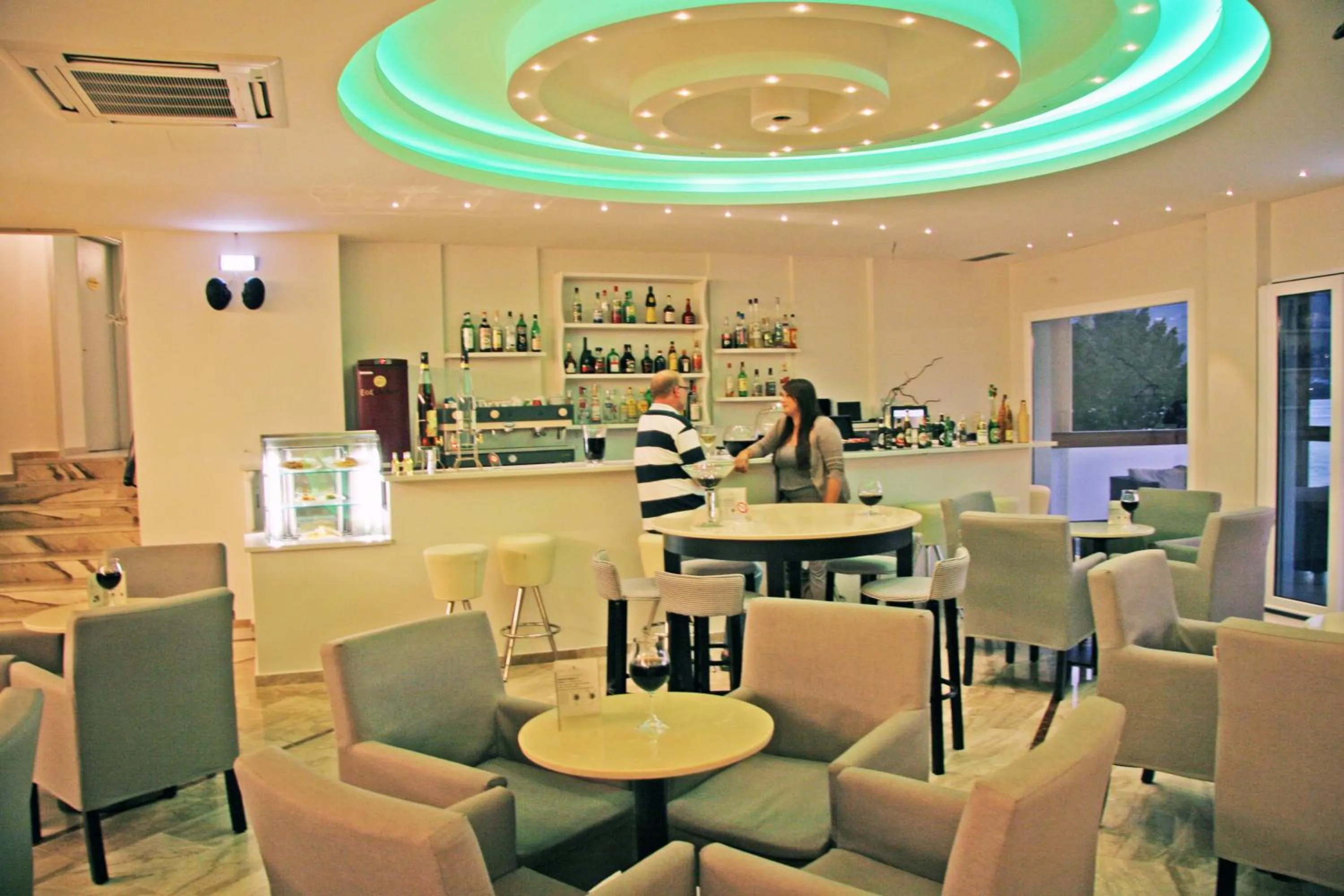 Lounge or bar in Samos Bay Hotel by Gagou Beach