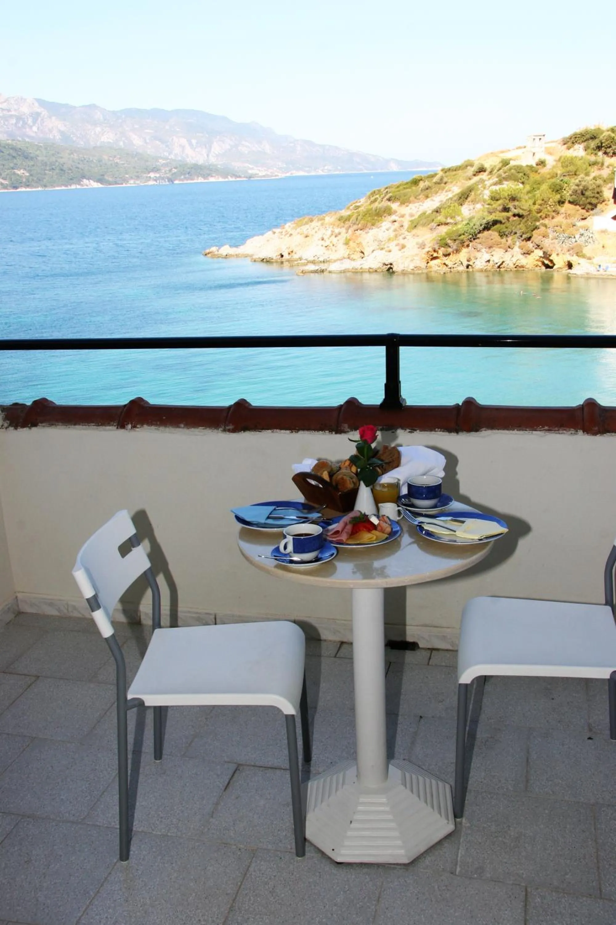 Single Room with Sea View in Samos Bay Hotel by Gagou Beach