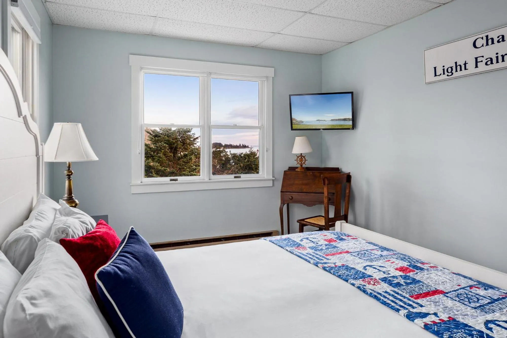 Bedroom in East Wind Inn & Suites