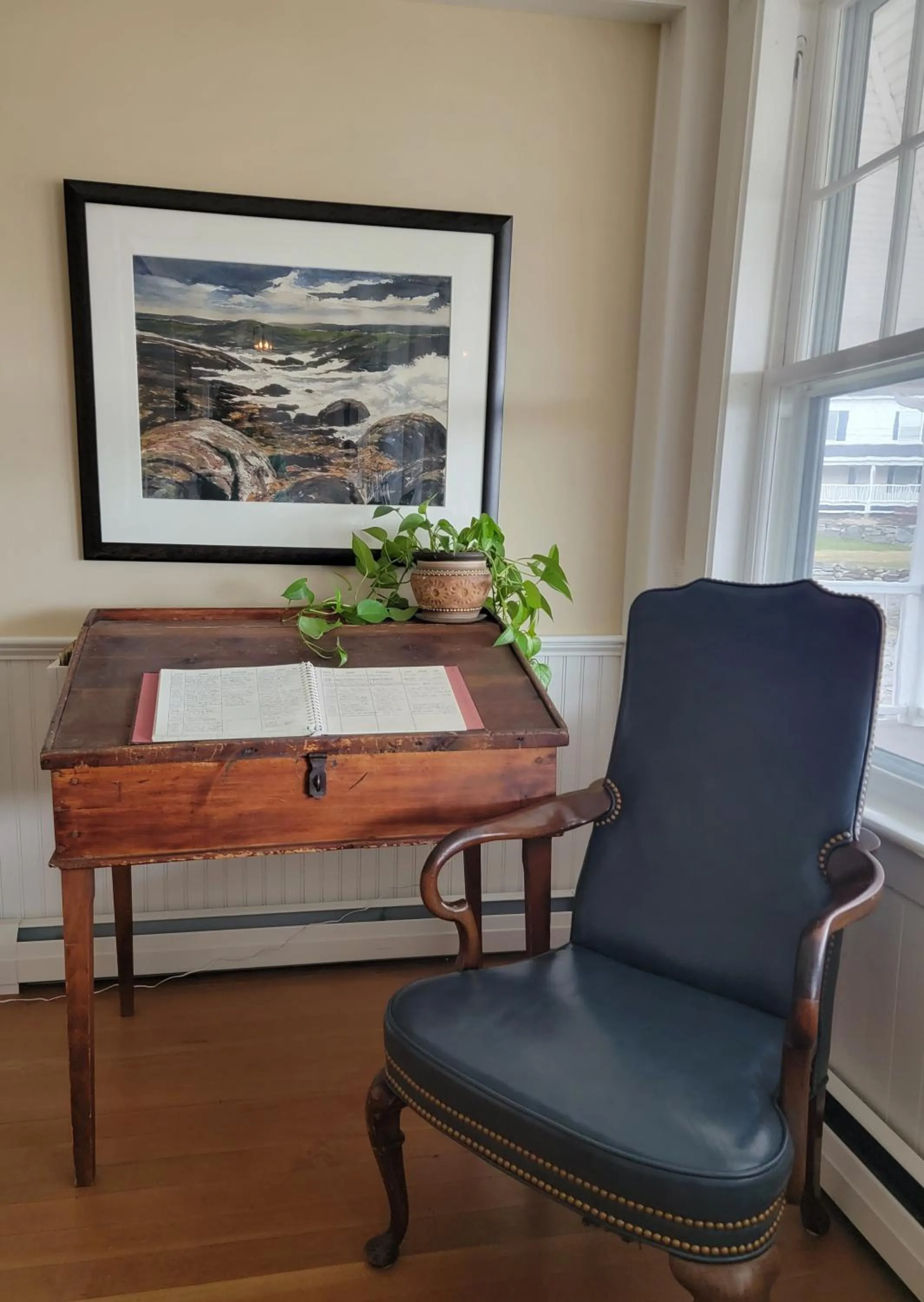 Area and facilities in East Wind Inn & Suites