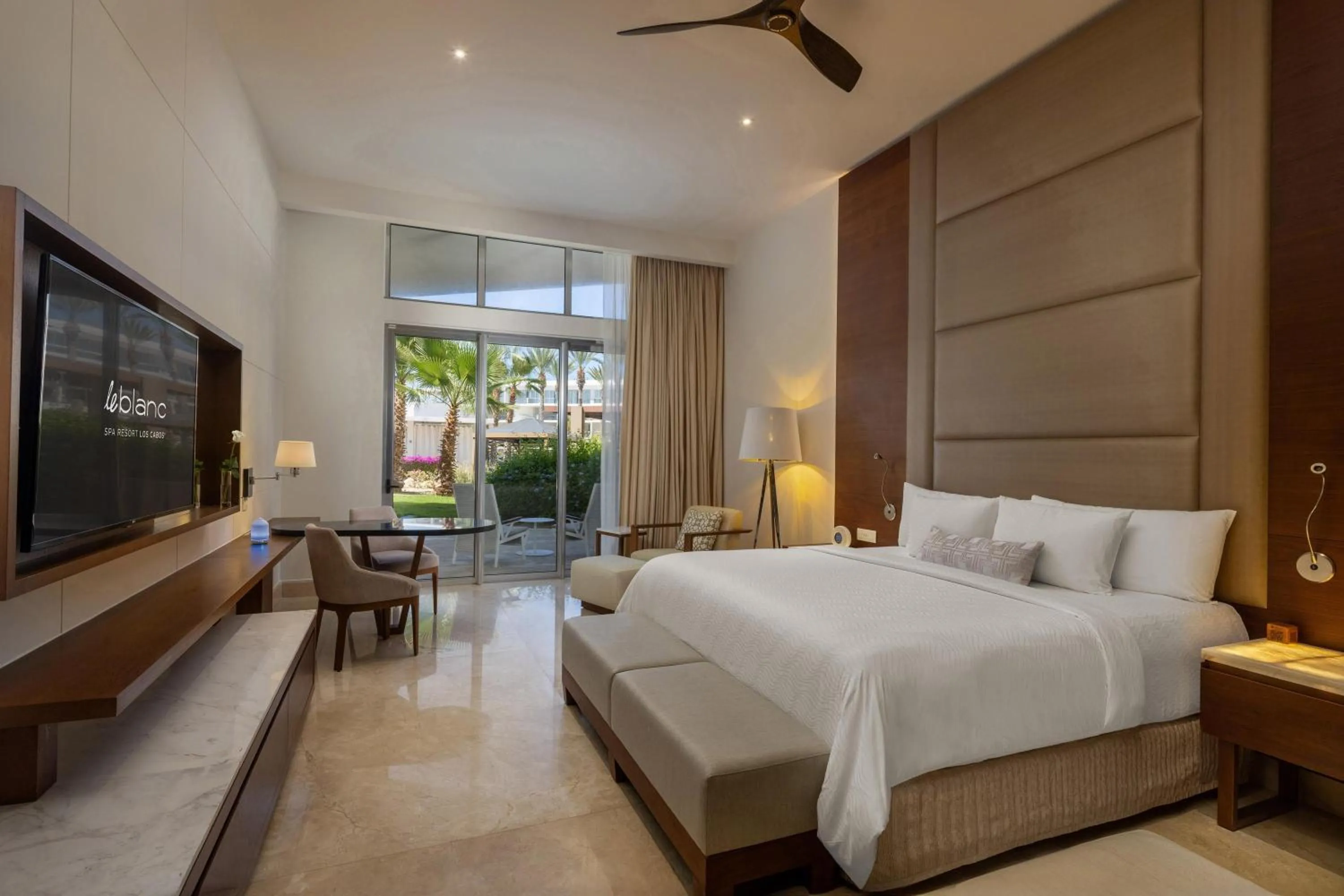 Natural landscape, Bed in Le Blanc Spa Resort Los Cabos - Adults Only - All-Inclusive