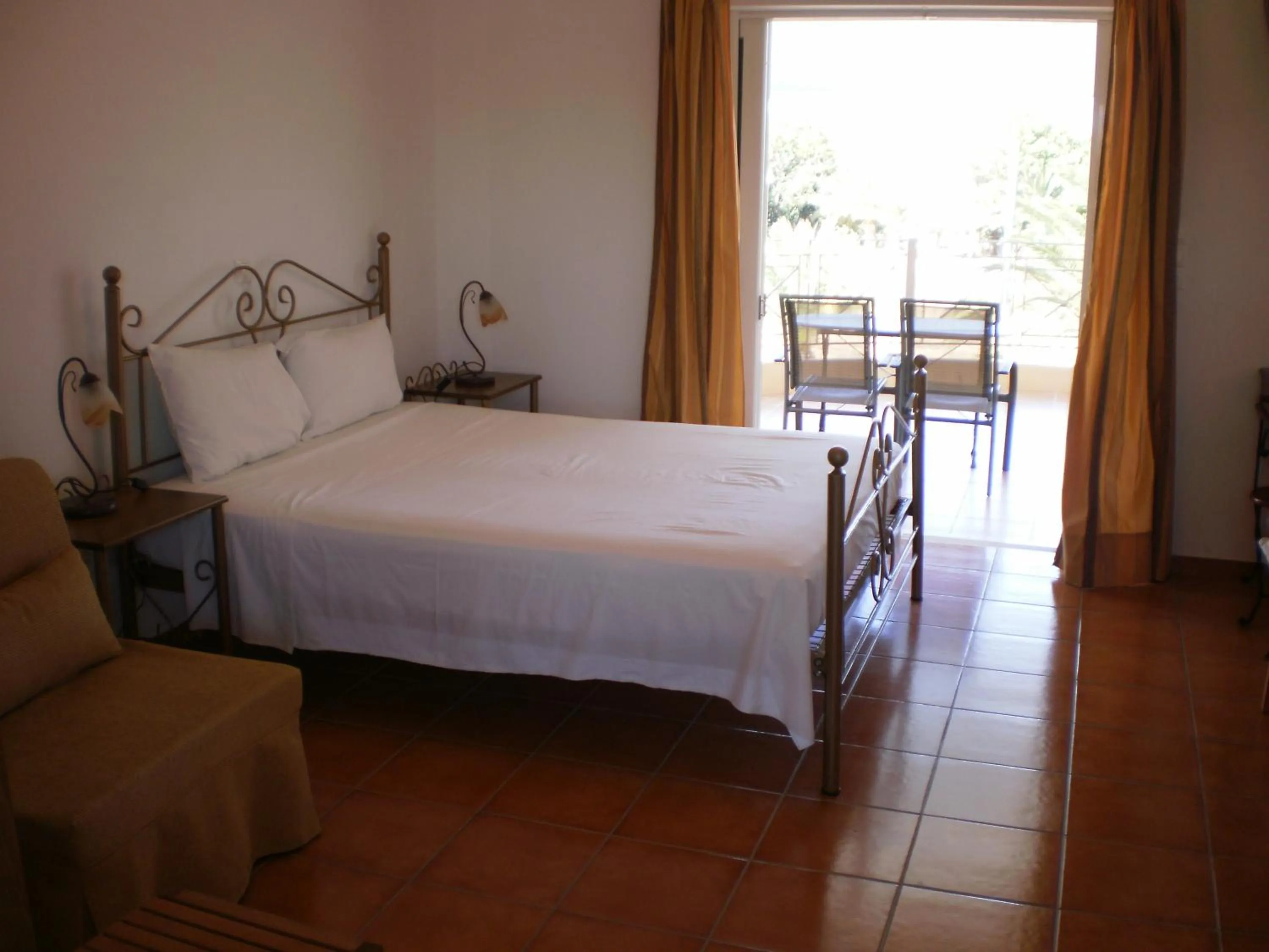 Bedroom, Bed in Kasimis