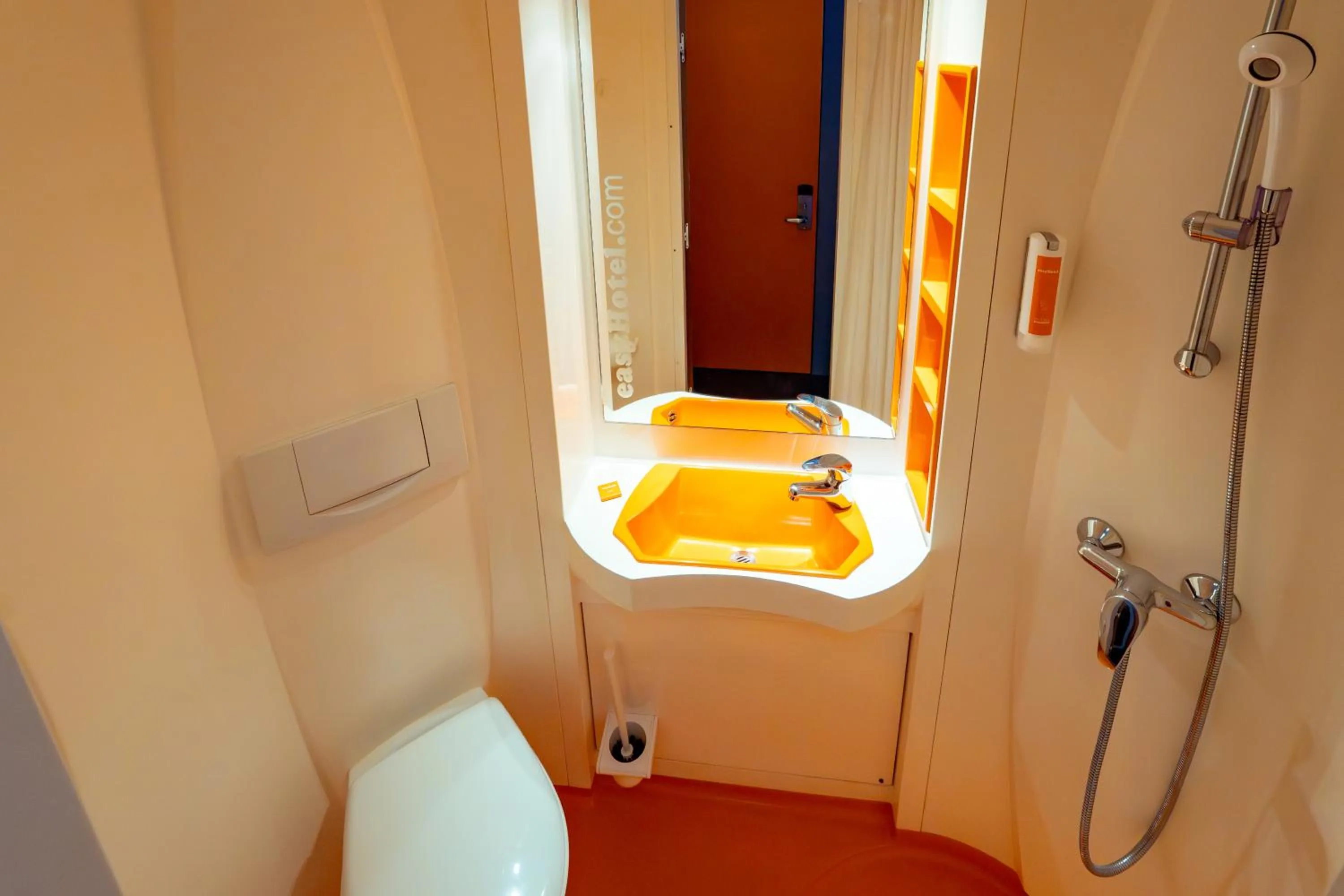 Bathroom in easyHotel Zürich City Centre