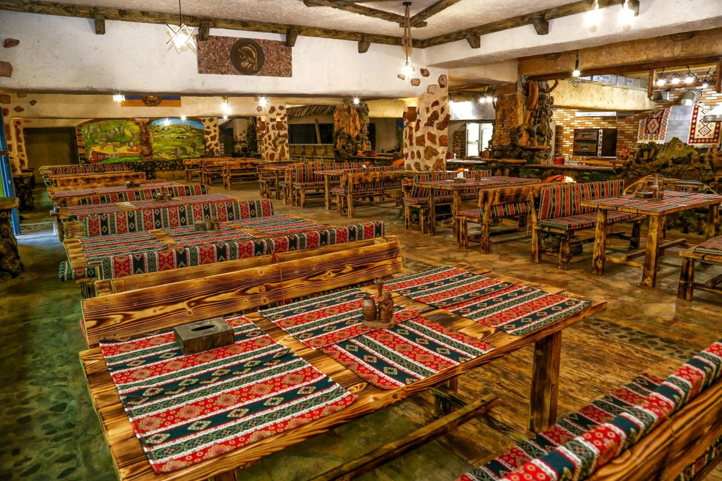 Restaurant/places to eat in Goris Hotel