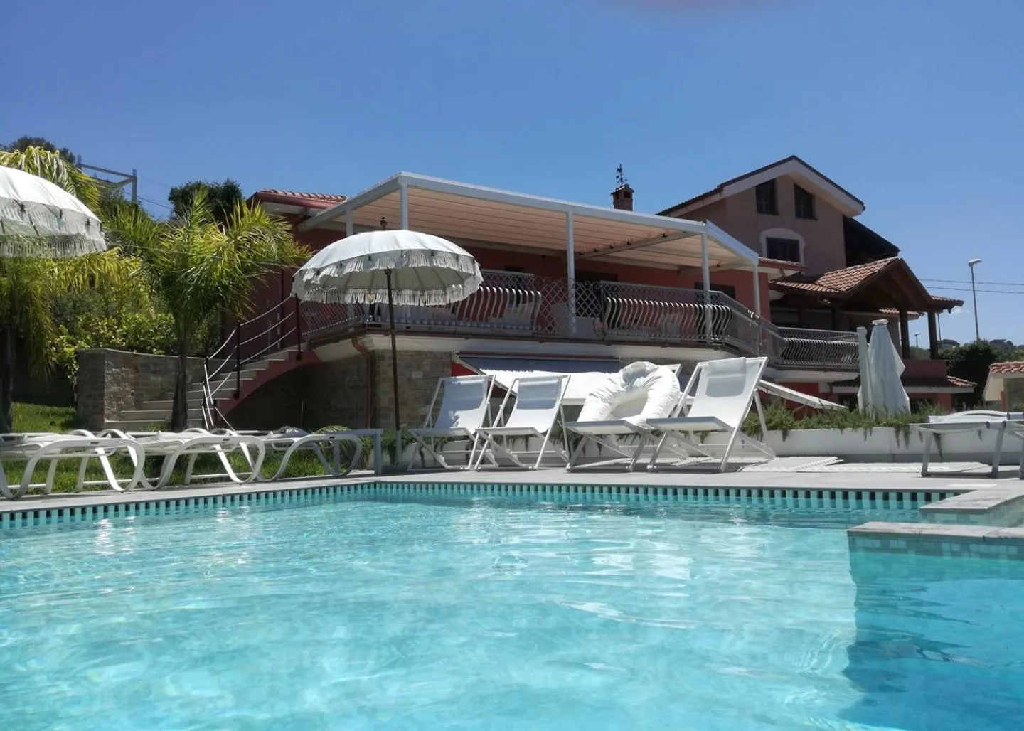 Property building in Le Vele