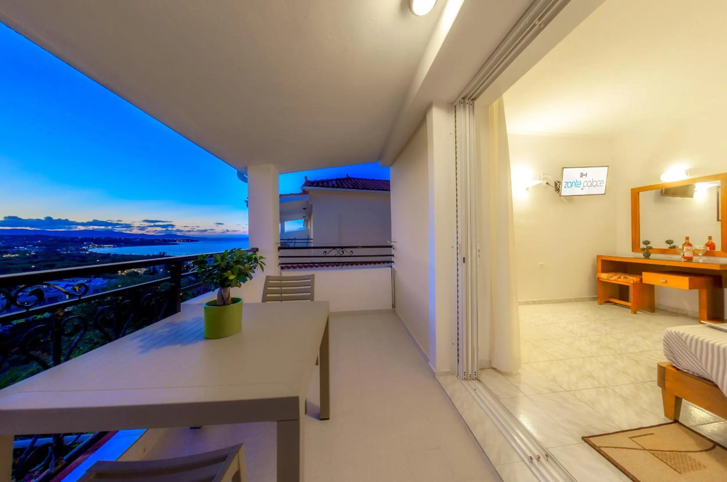 Sea view in Zante Palace