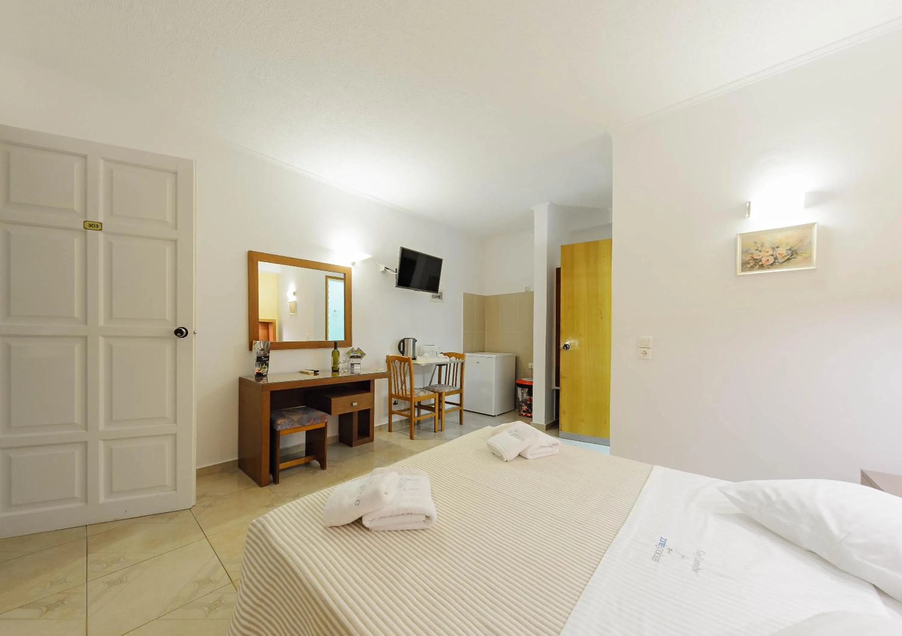 City view, Bed in Zante Palace