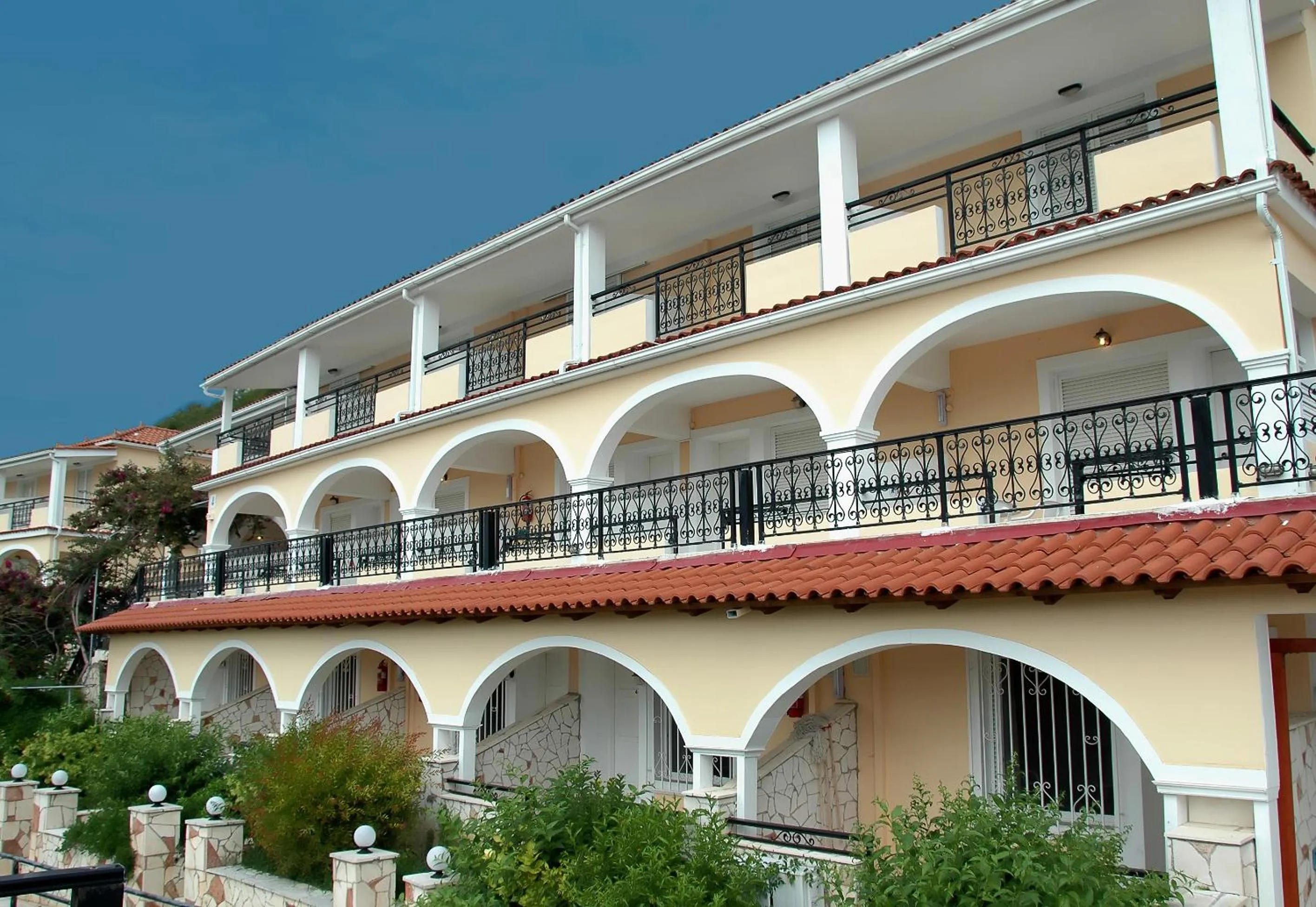 Facade/entrance in Zante Palace