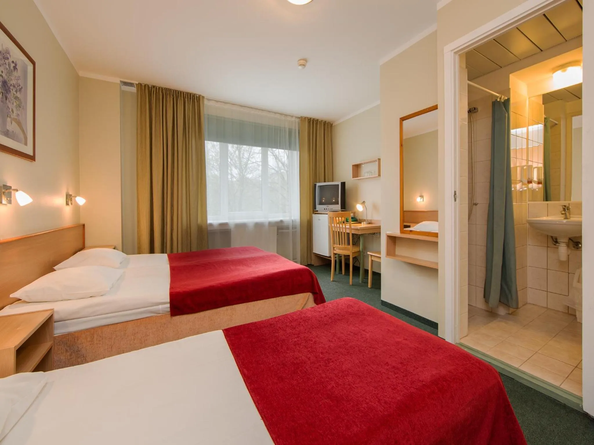 Bedroom, Bed in Arabella Hotel