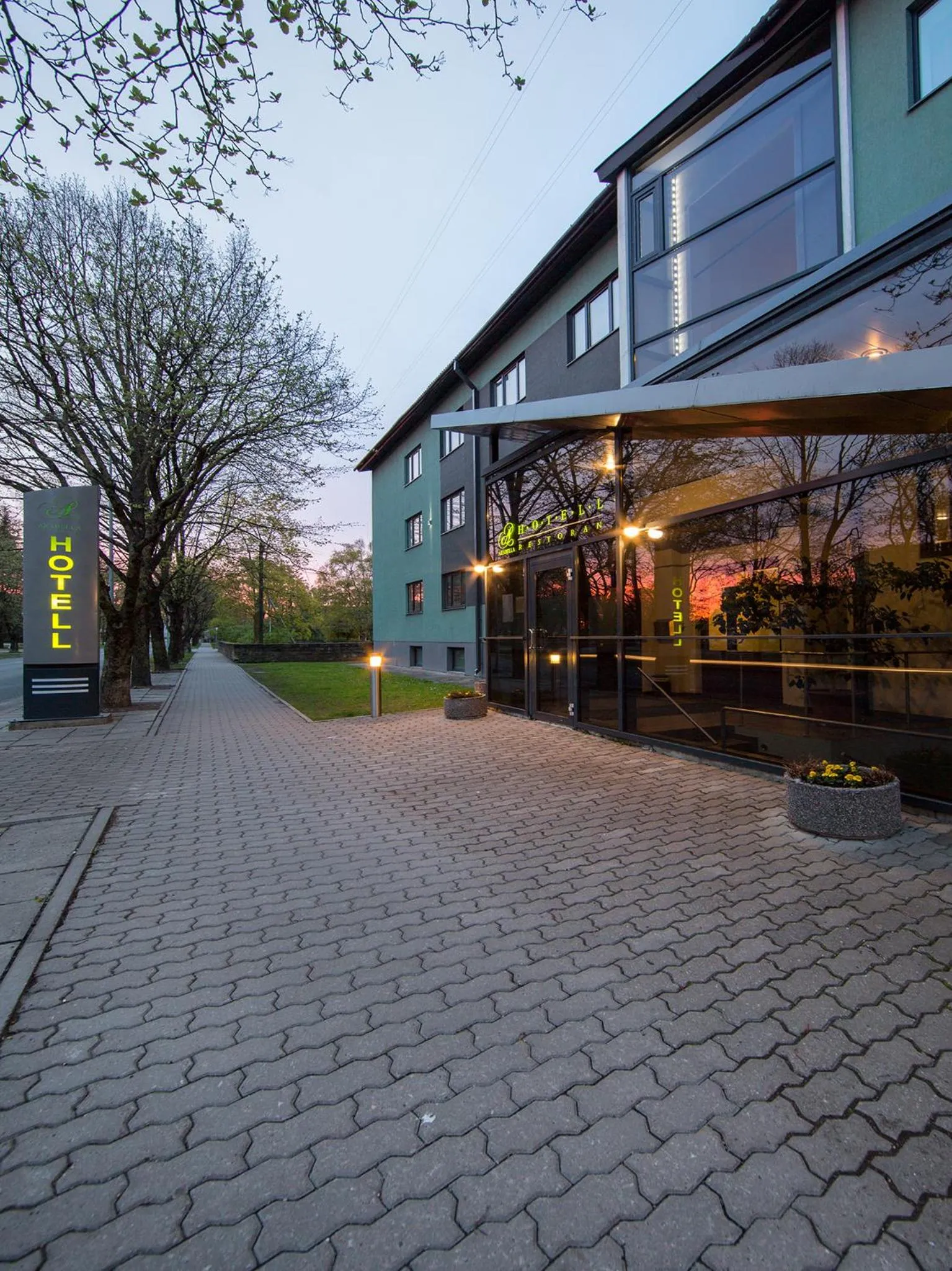 Facade/entrance in Arabella Hotel
