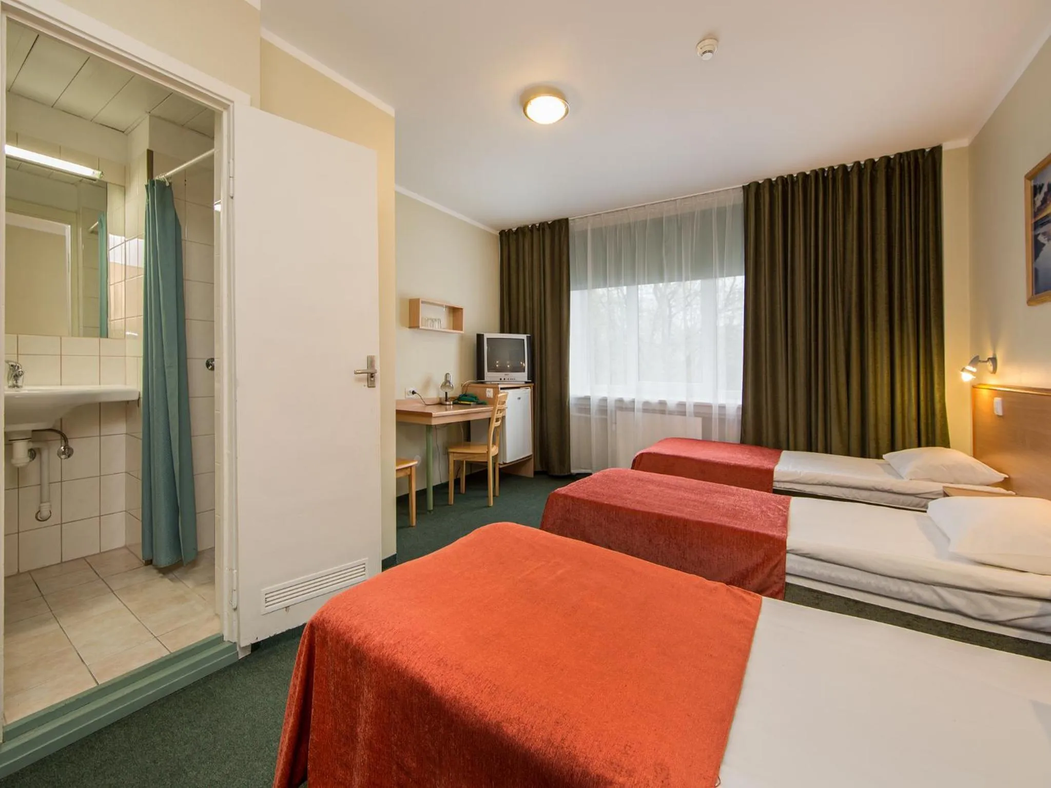 Bedroom, Bed in Arabella Hotel