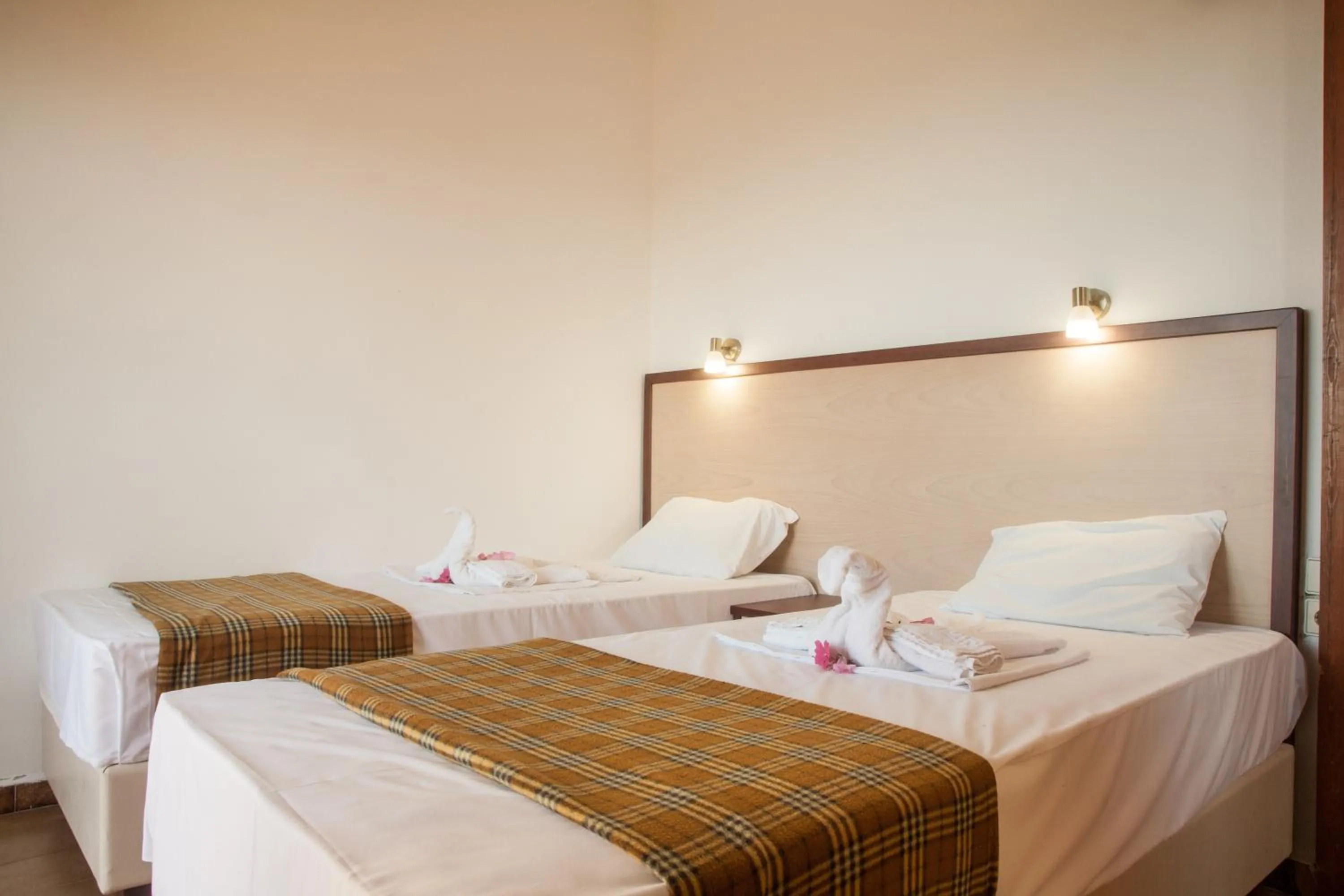 Bedroom, Bed in Ekavi Apartments