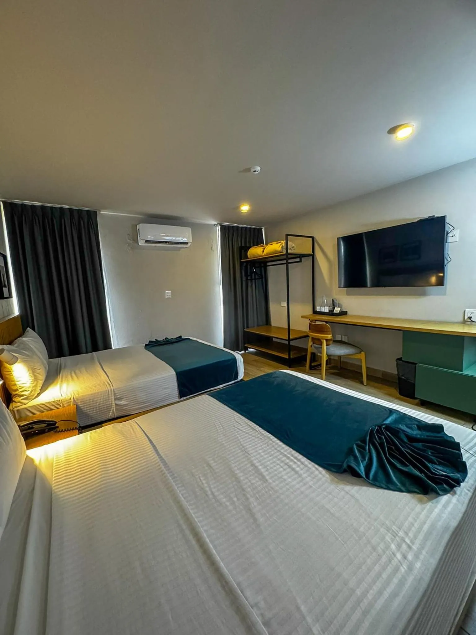 Bed in Oliva Plaza Hotel