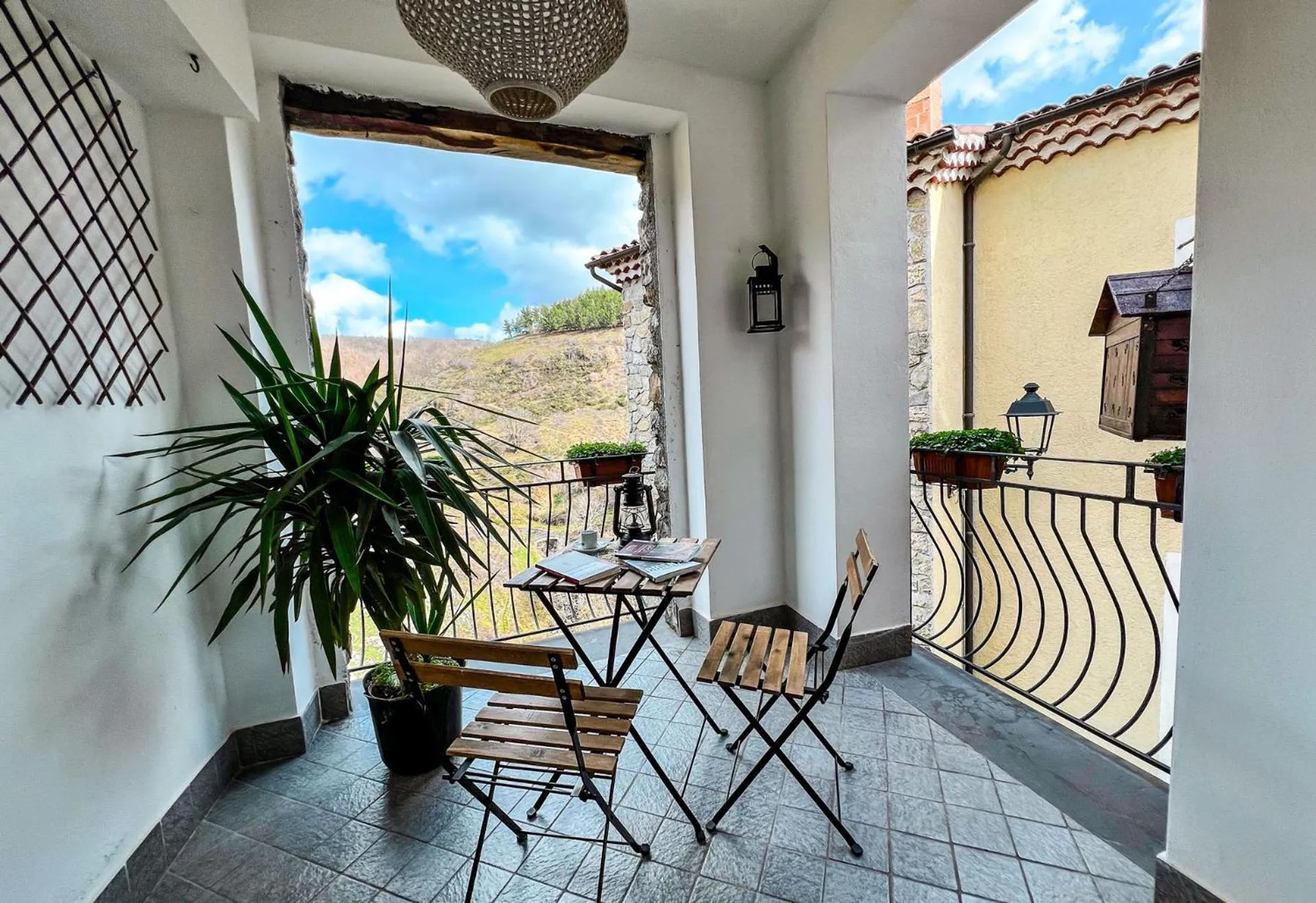 Balcony/Terrace in Guarda Che Luna