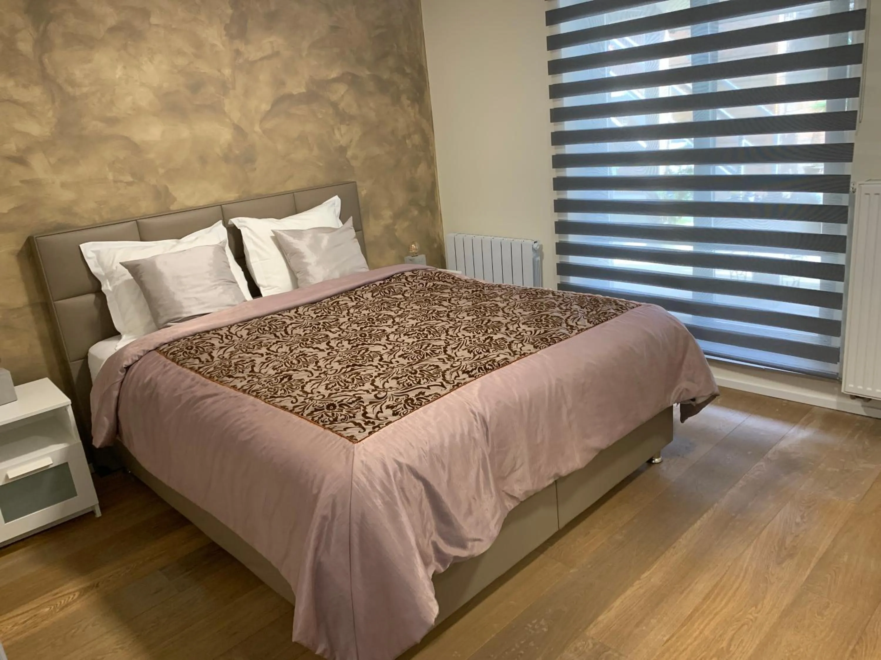 Photo of the whole room, Bed in Au Manoir Des Vallees